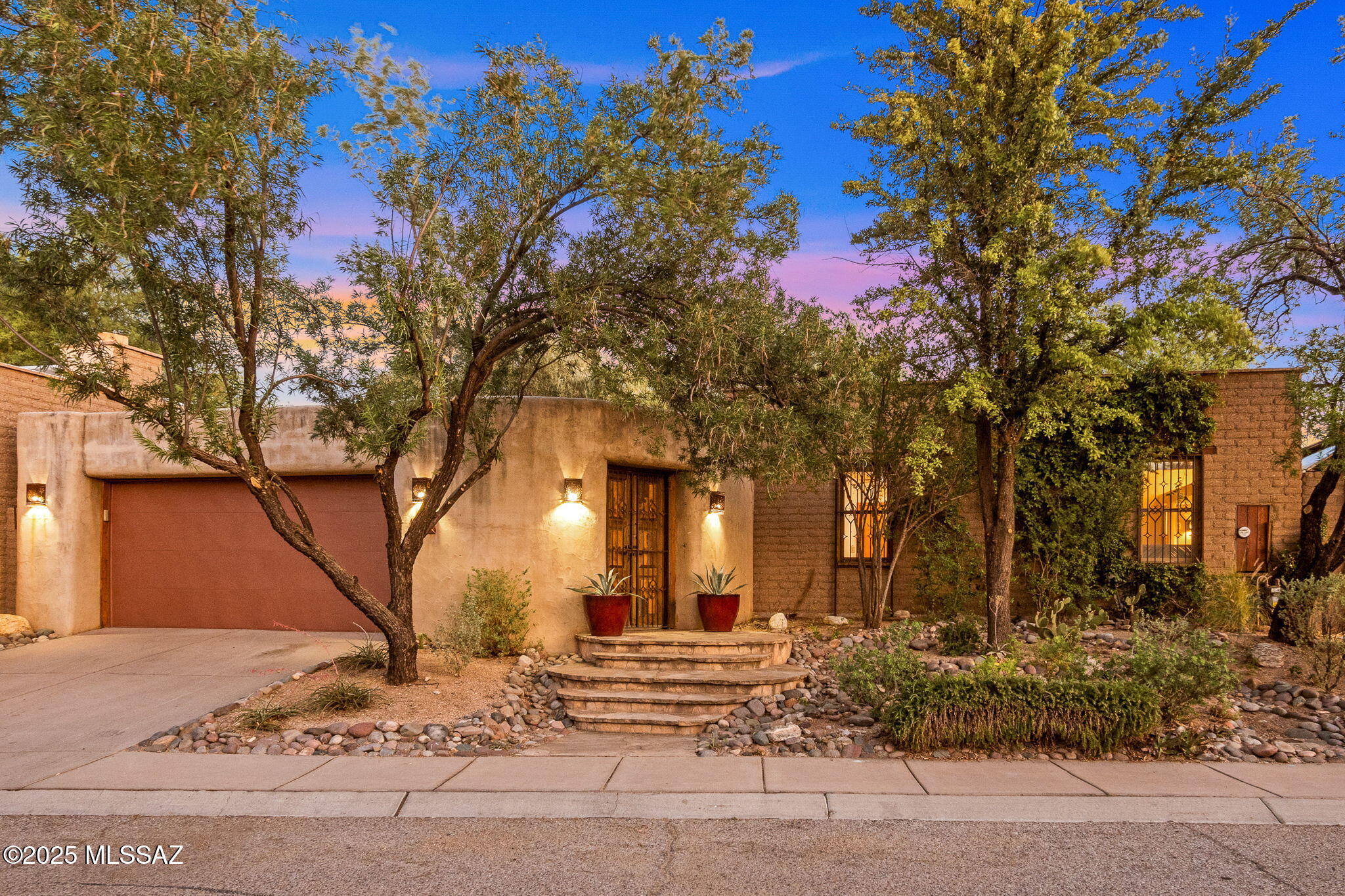 3008 E Placita Santa Lucia
