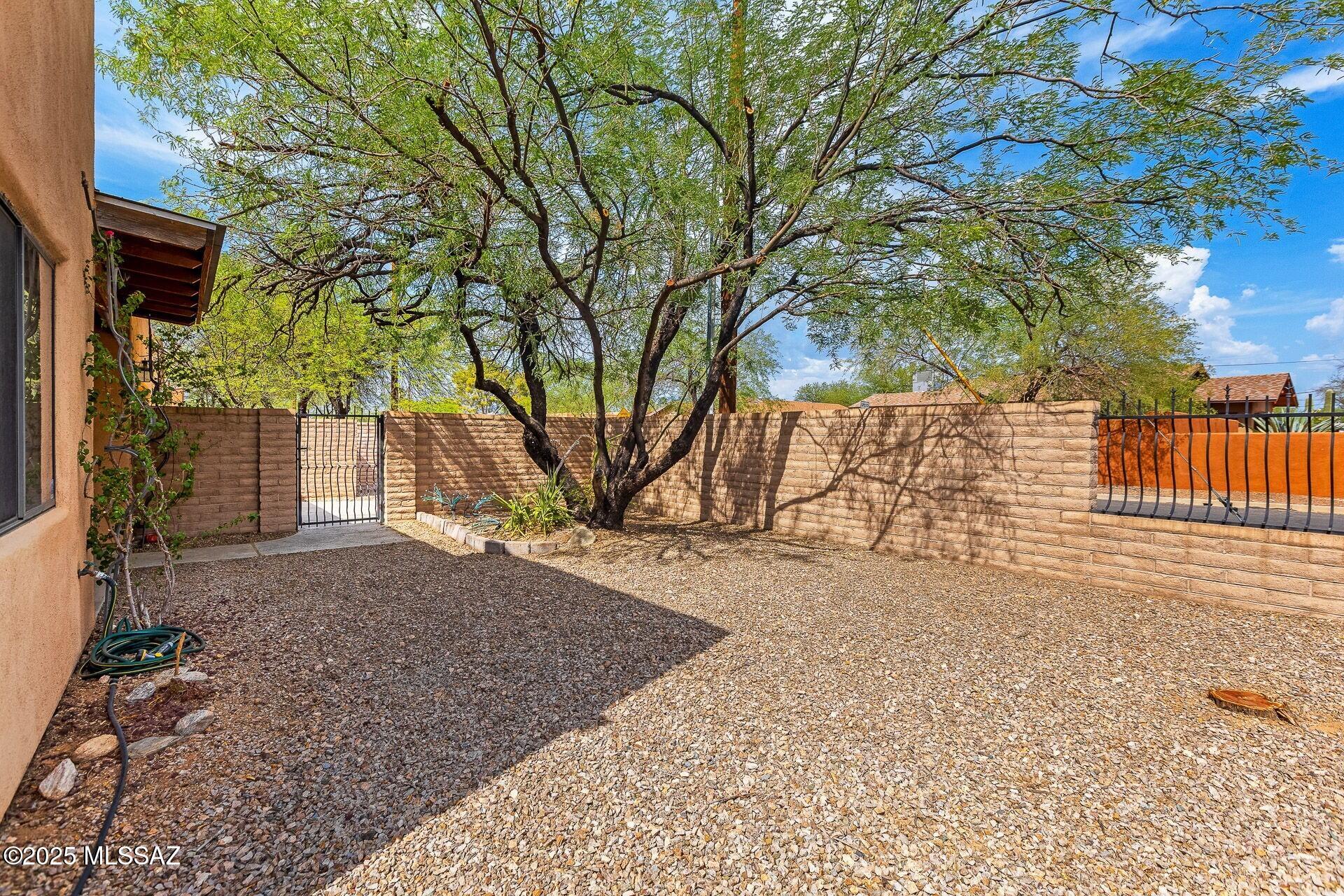 1705 N Baxter Drive