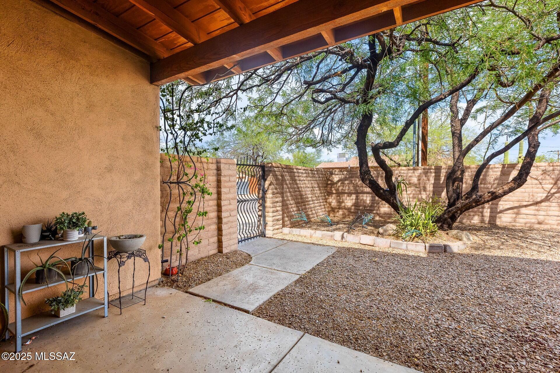 1705 N Baxter Drive