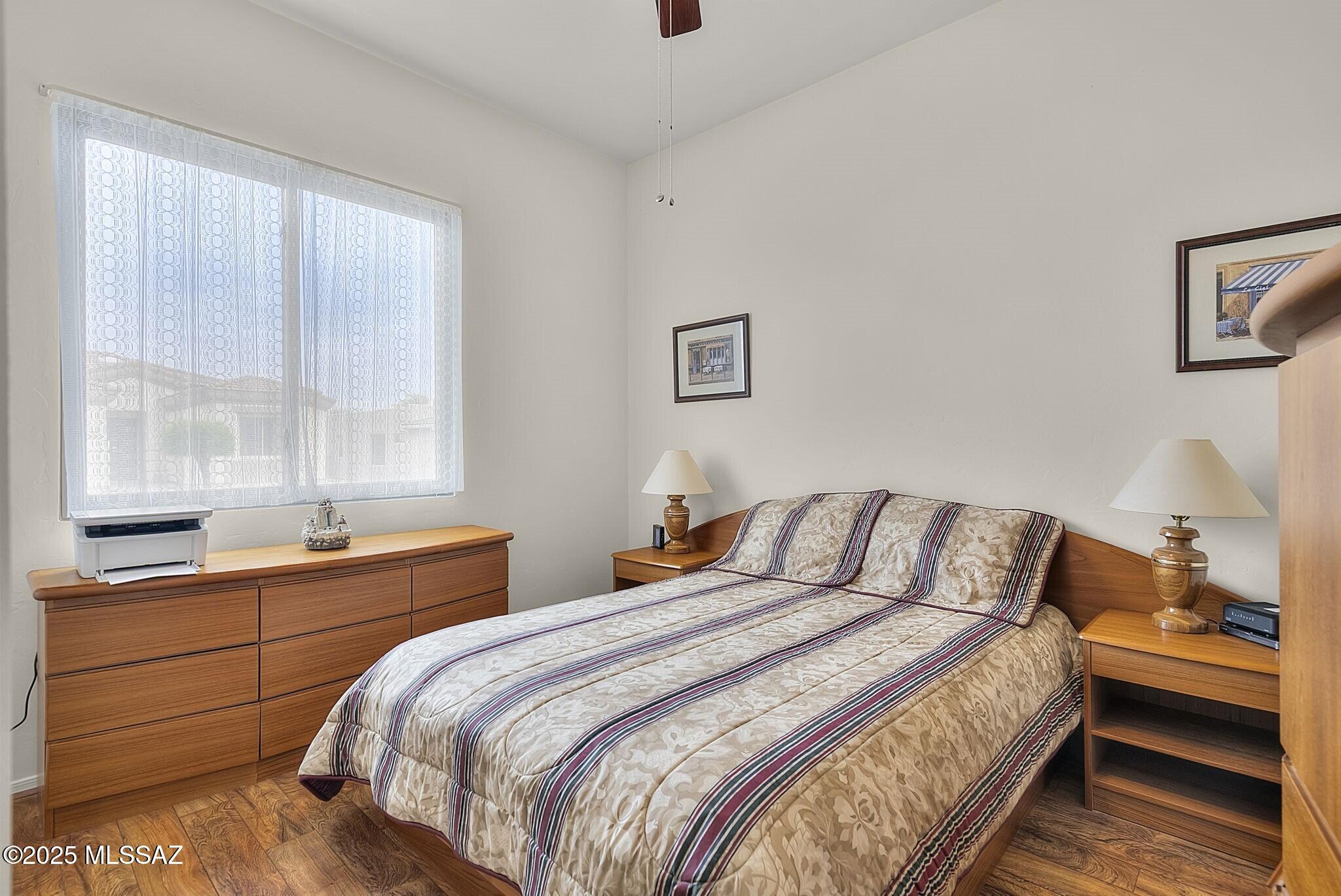 122 E Calle Del Capullo