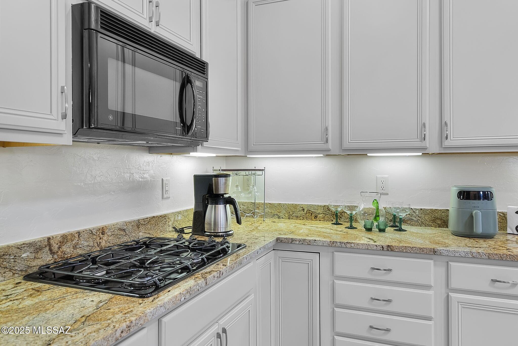 122 E Calle Del Capullo