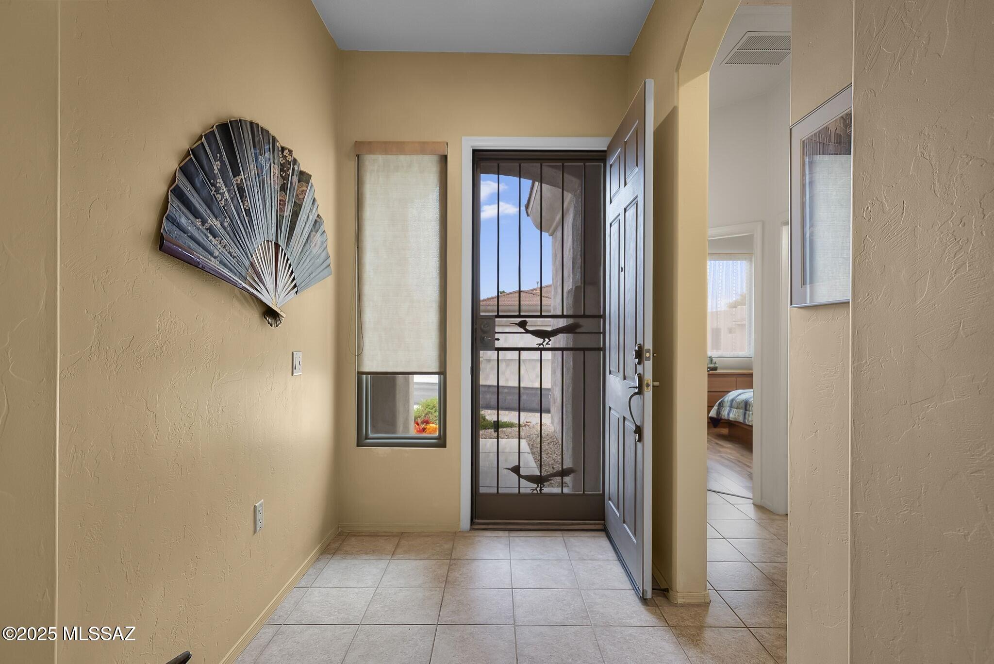 122 E Calle Del Capullo