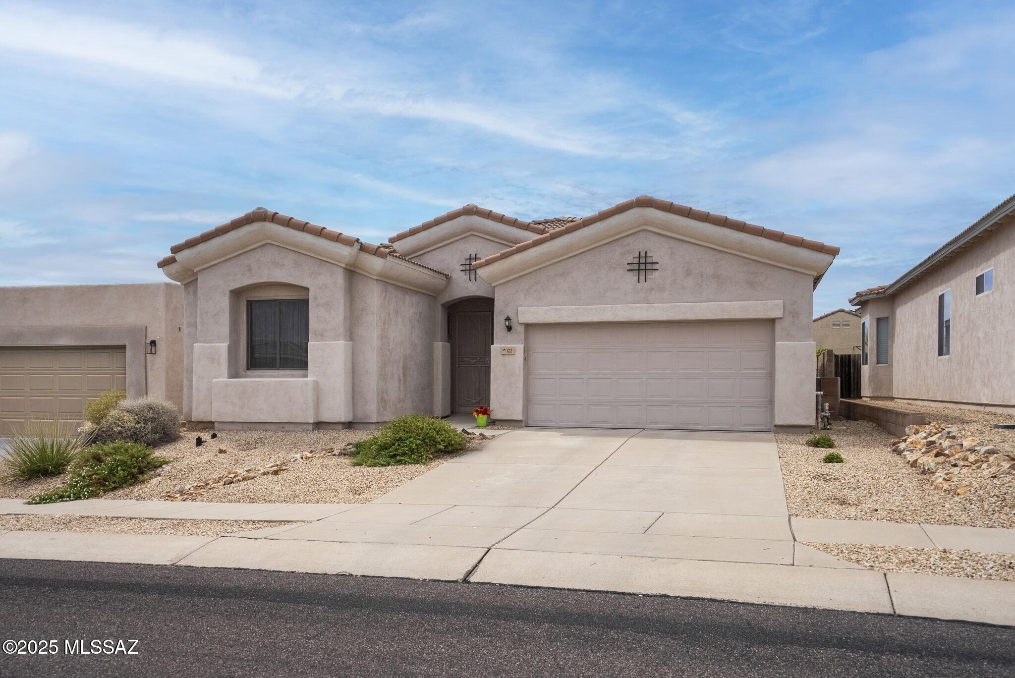 122 E Calle Del Capullo