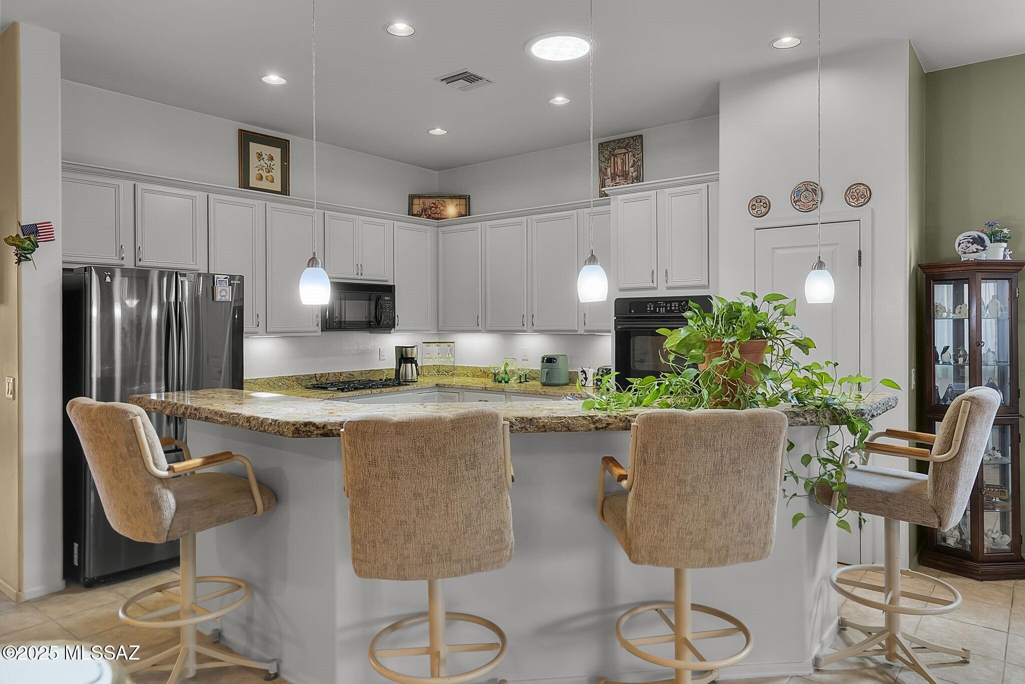 122 E Calle Del Capullo