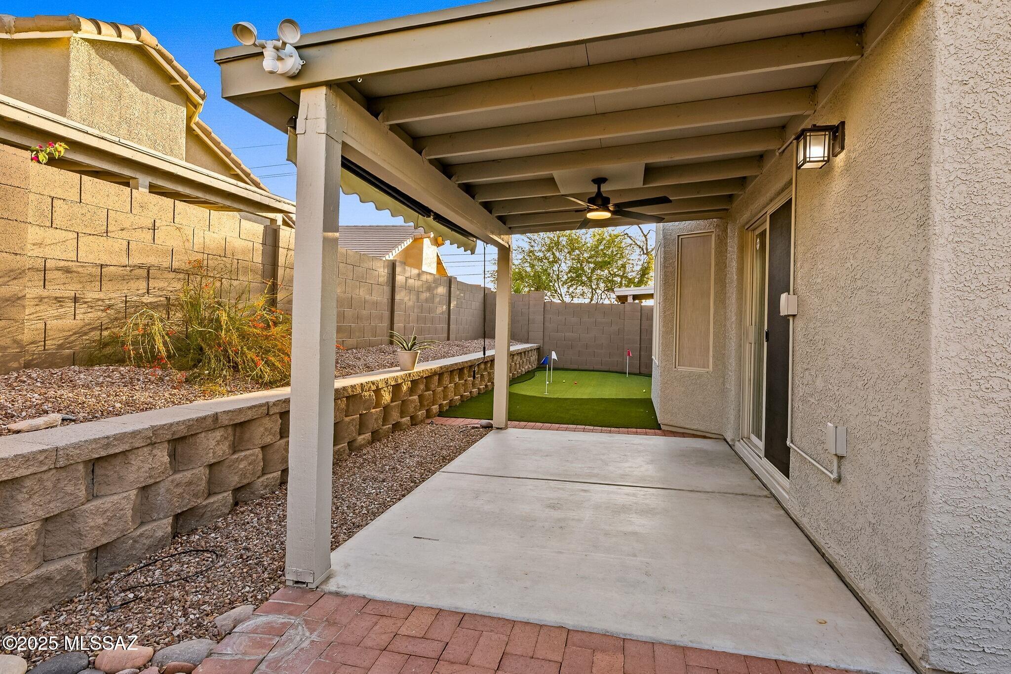 9520 E Evita Lane