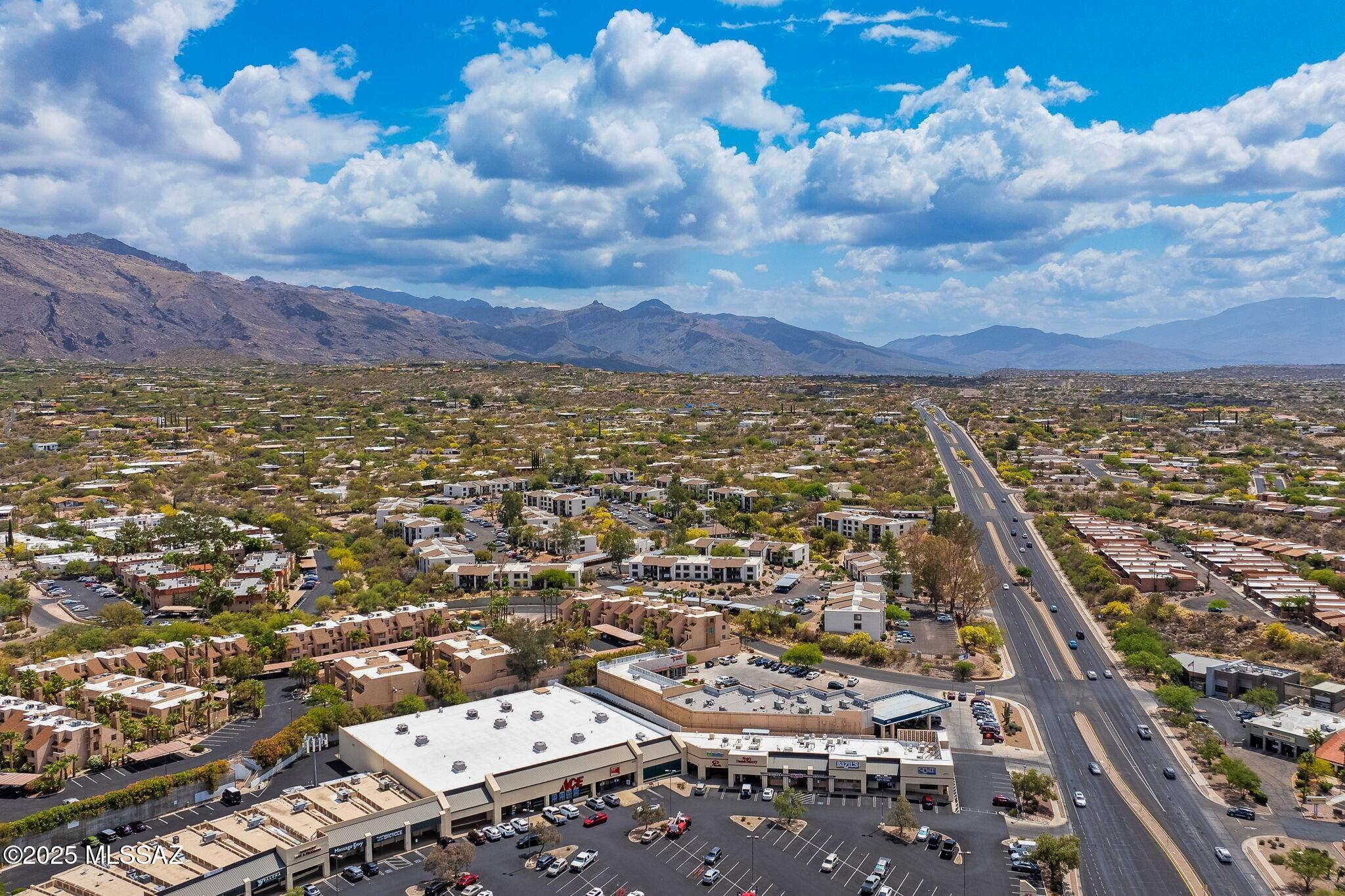 5675 N Camino Esplendora Unit: 1103