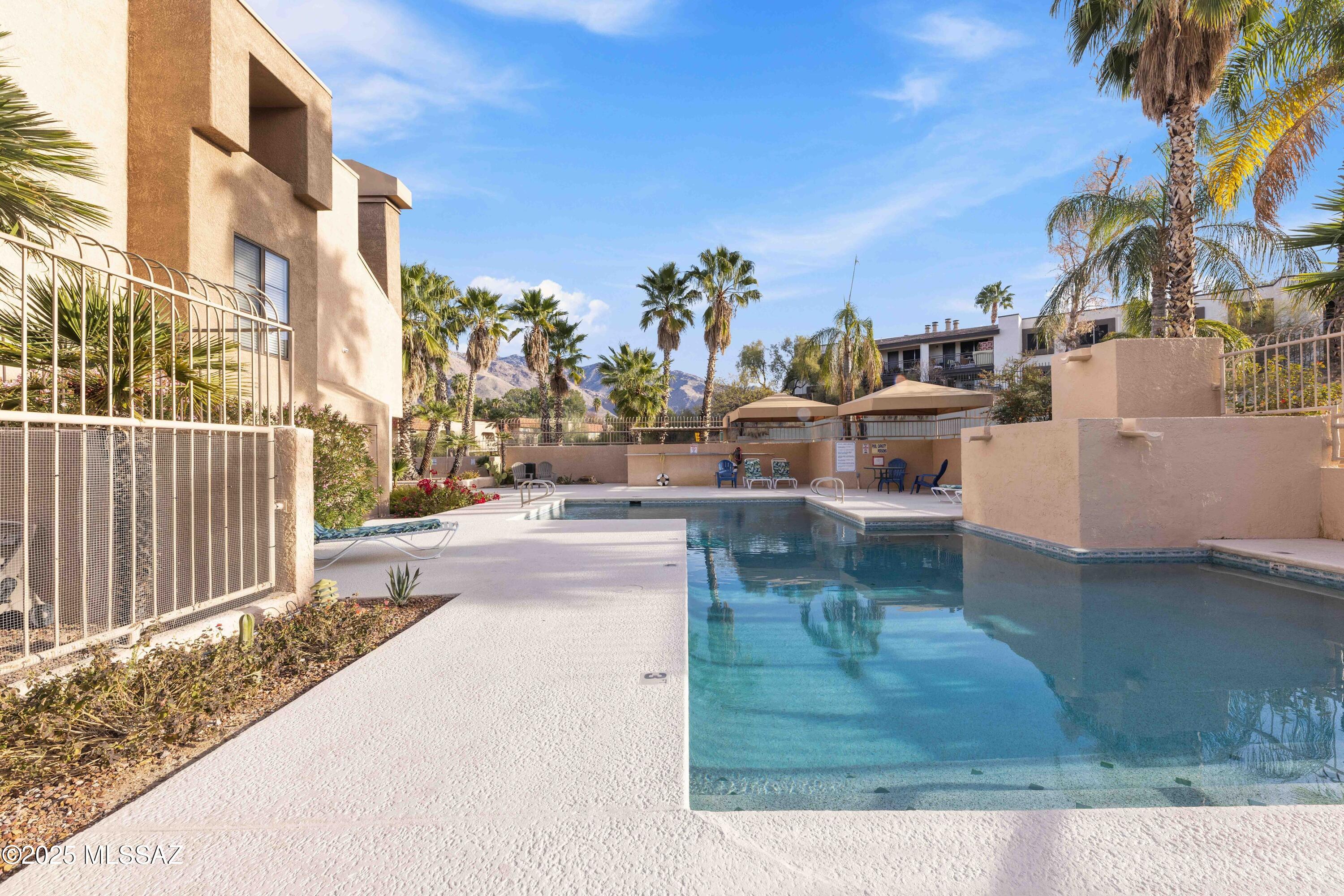 5675 N Camino Esplendora Unit: 1103