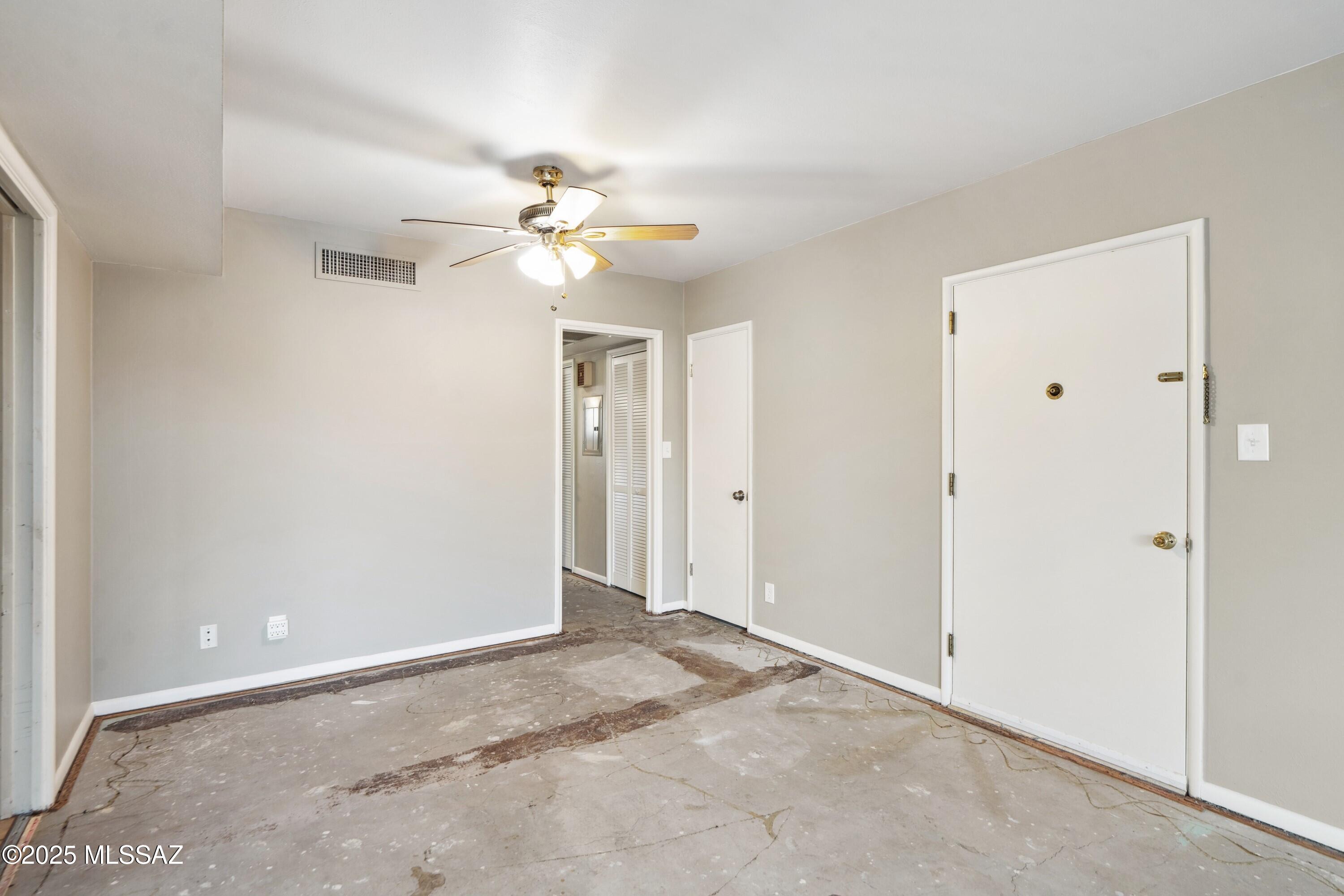 3008 E 6th Street Unit: D15