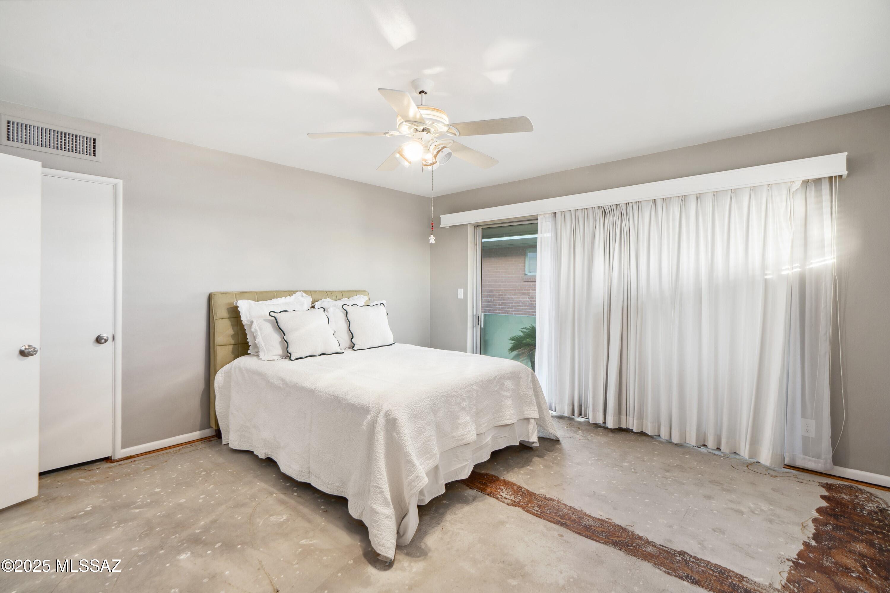 3008 E 6th Street Unit: D15