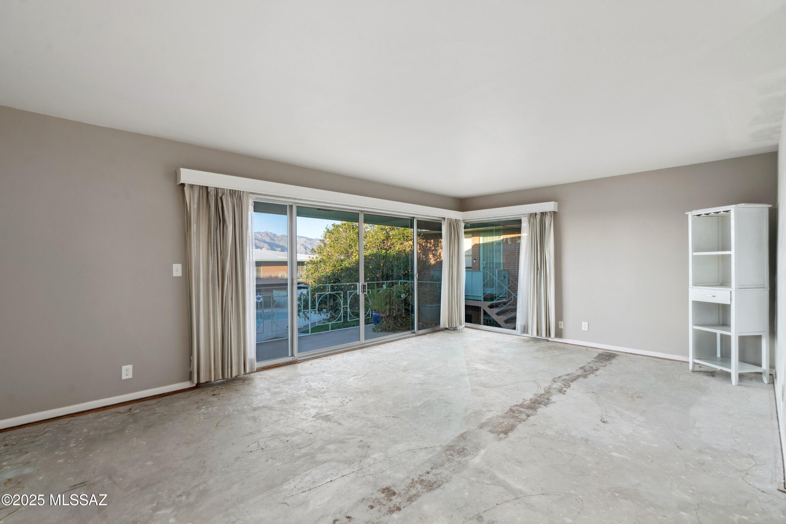 3008 E 6th Street Unit: D15