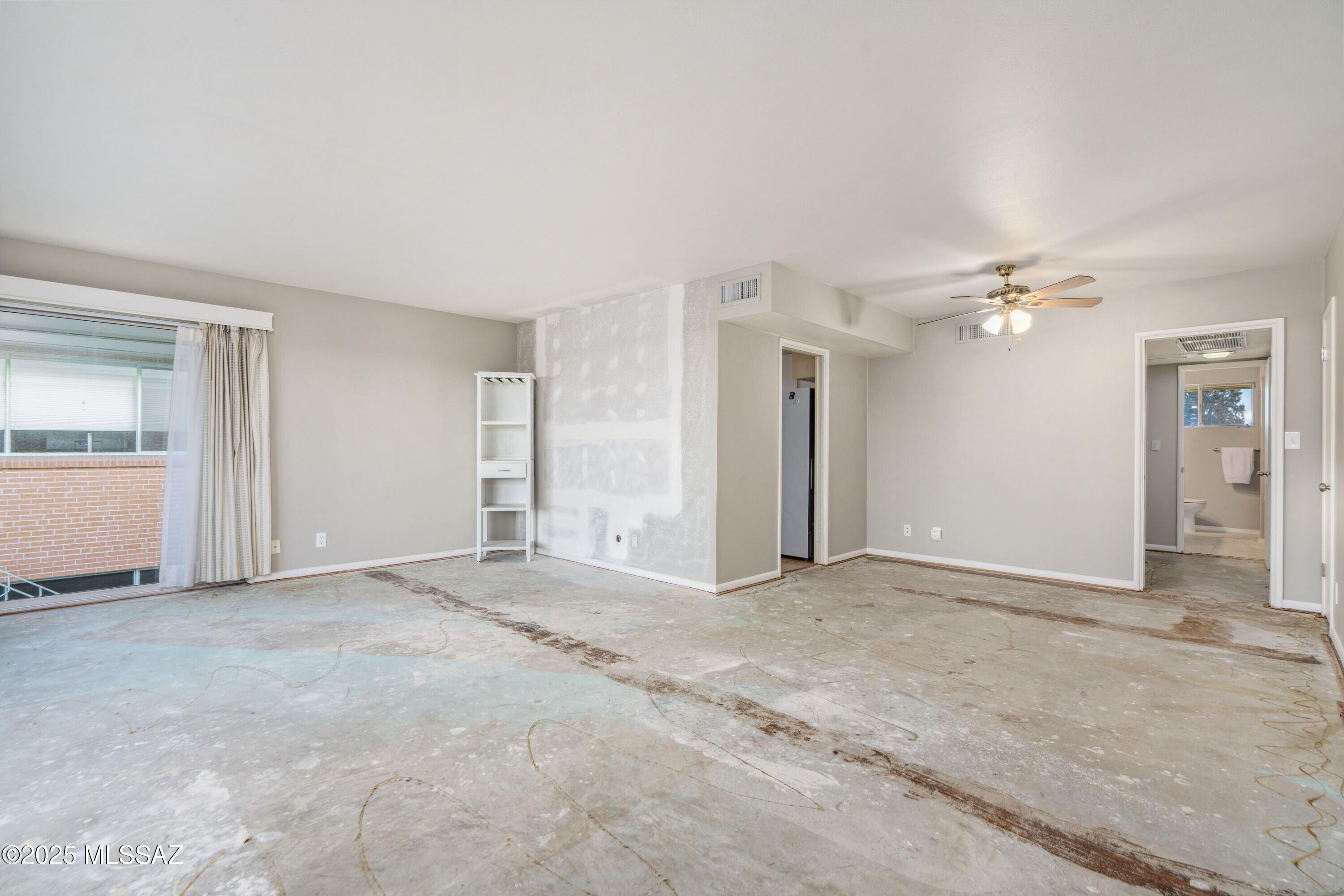 3008 E 6th Street Unit: D15