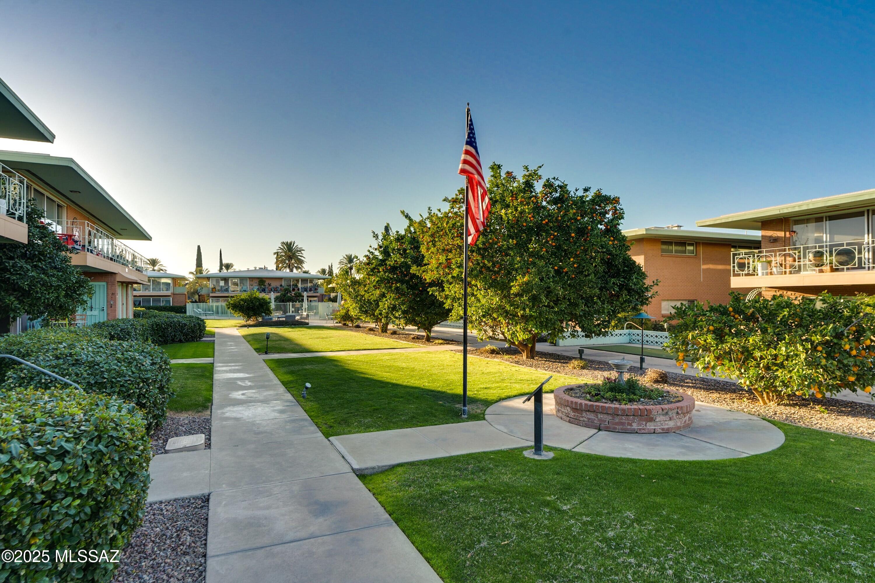 3008 E 6th Street Unit: D15