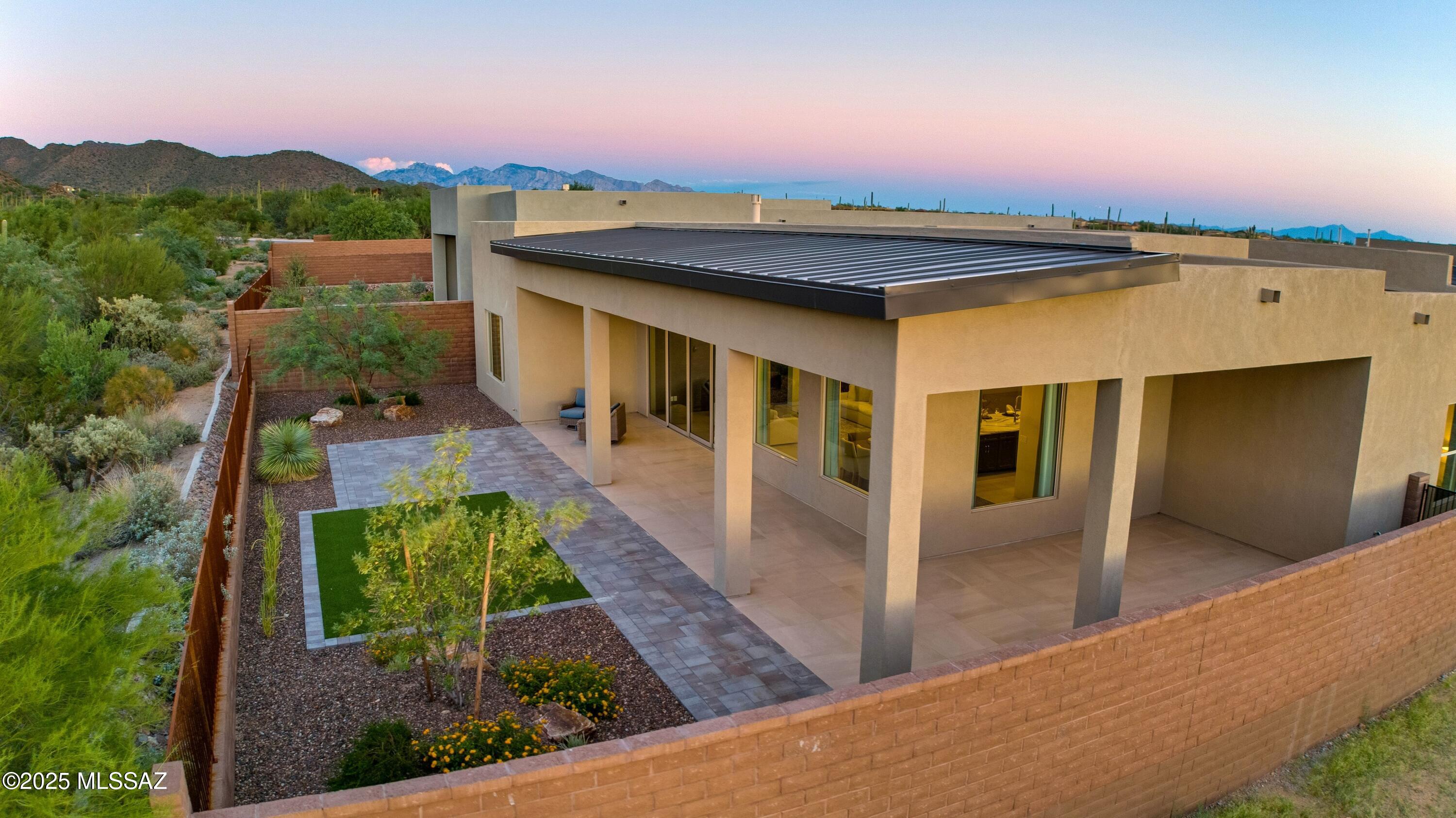 6862 W Patina Drive