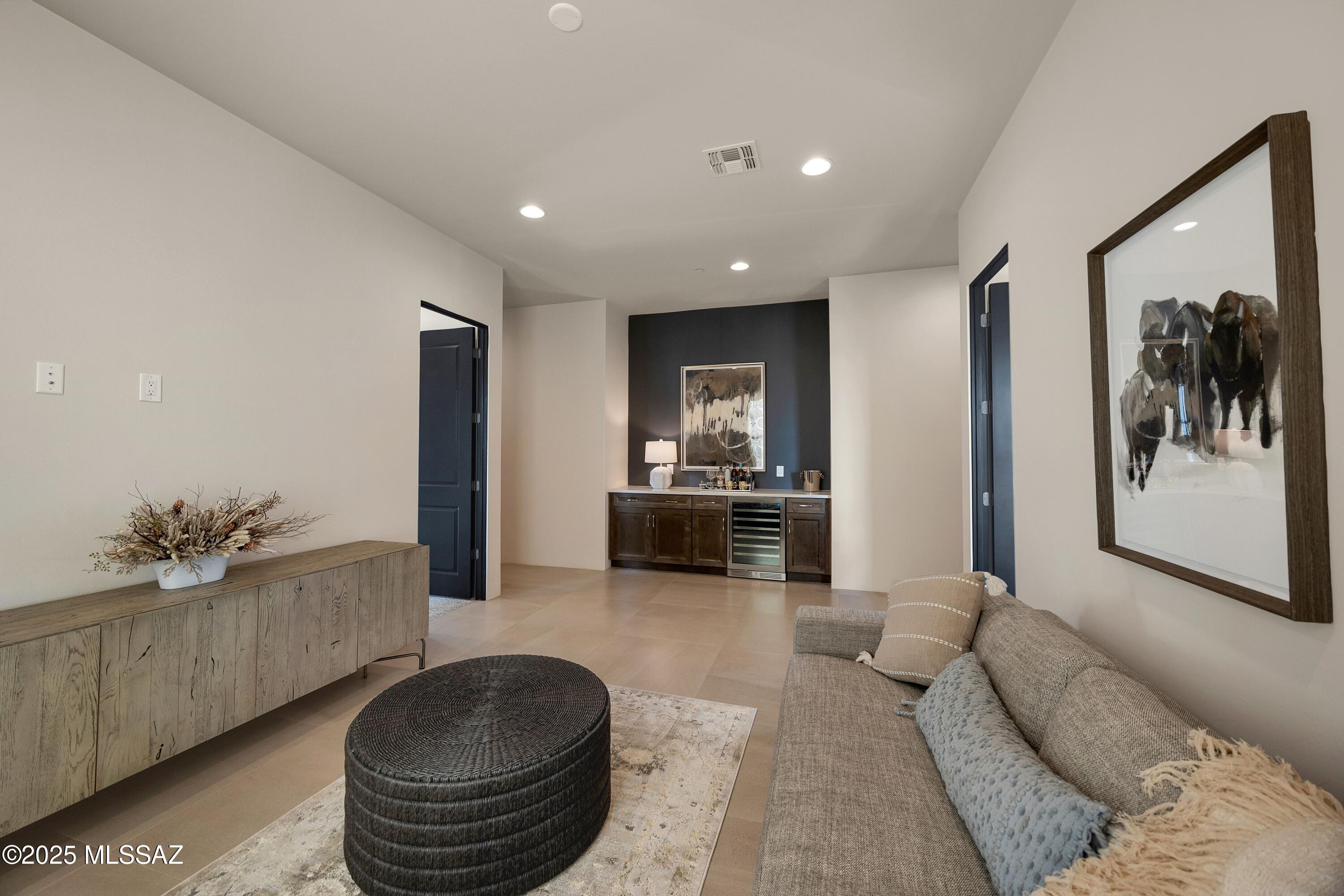 6862 W Patina Drive