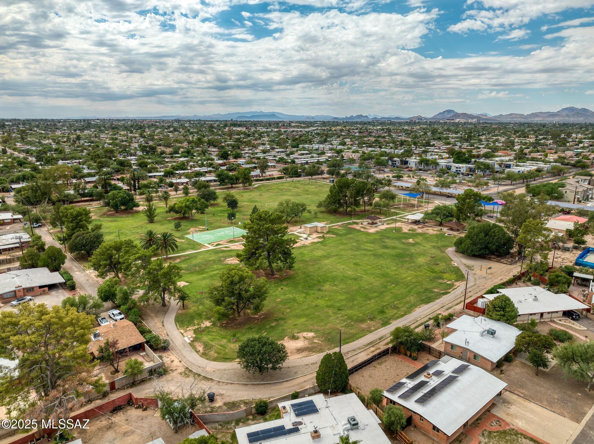 3165 N Vista Del Forte Drive