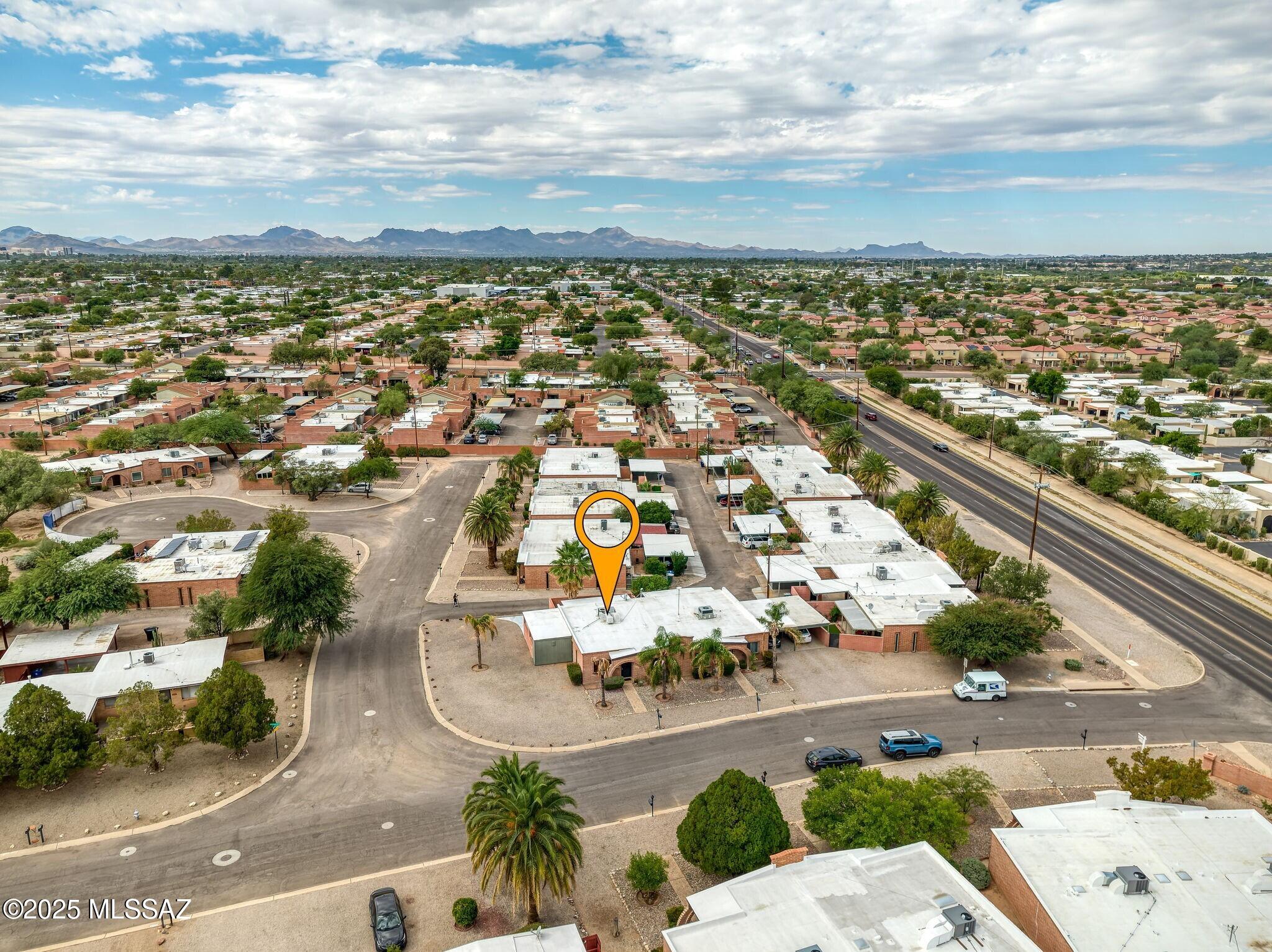 3165 N Vista Del Forte Drive