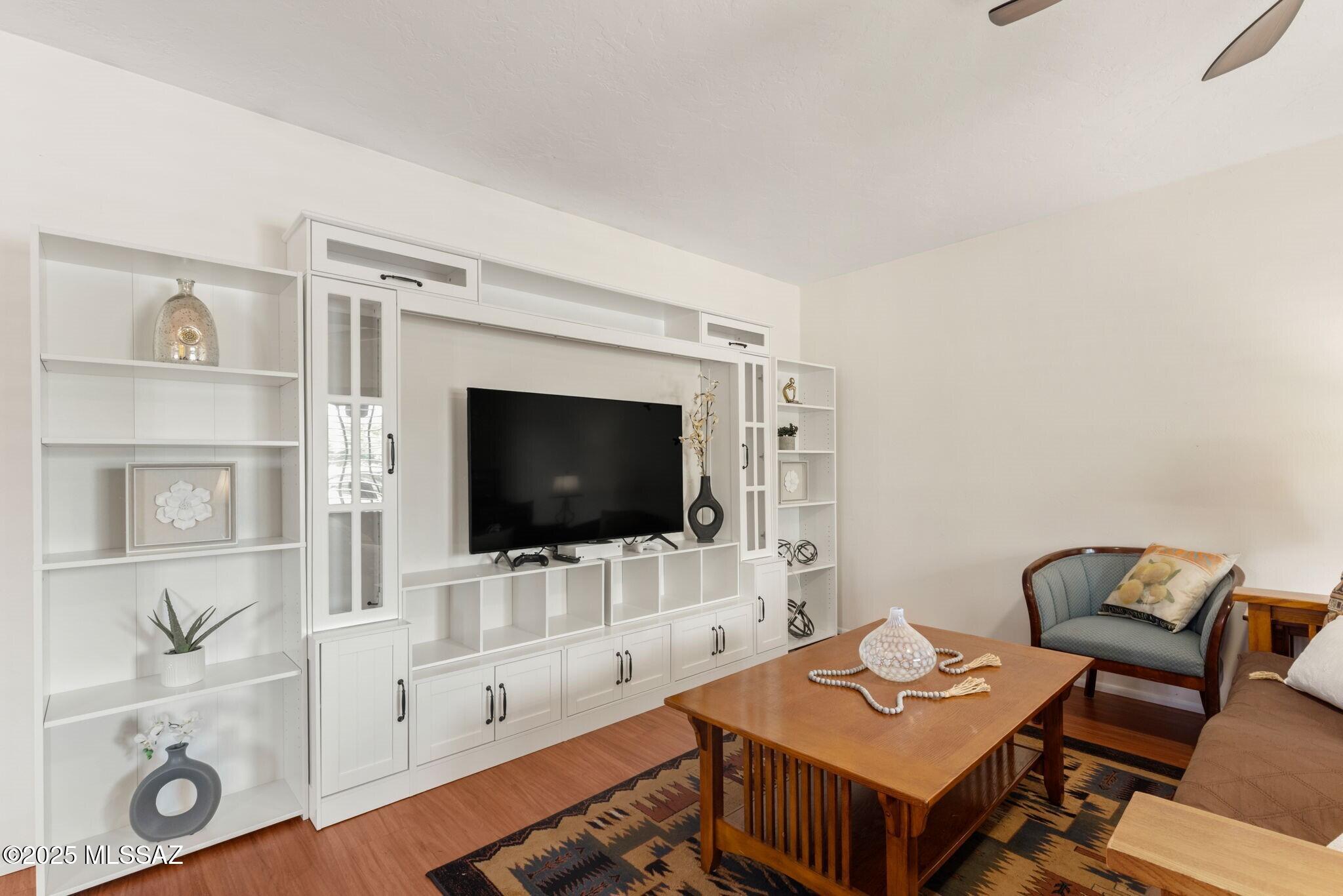 3165 N Vista Del Forte Drive