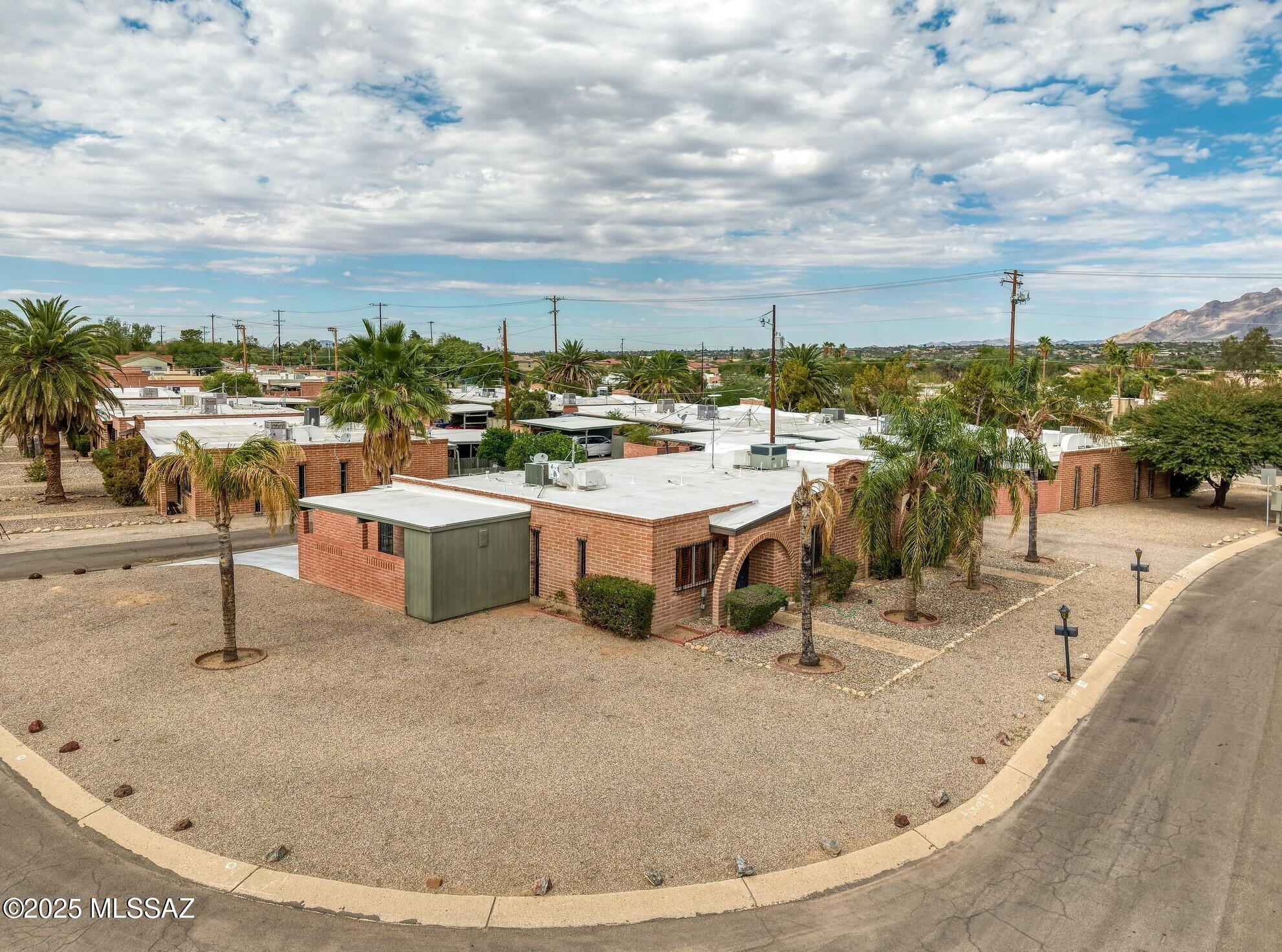 3165 N Vista Del Forte Drive