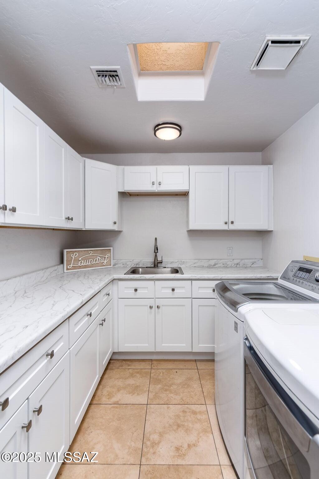 3350 E Cobblestone Place