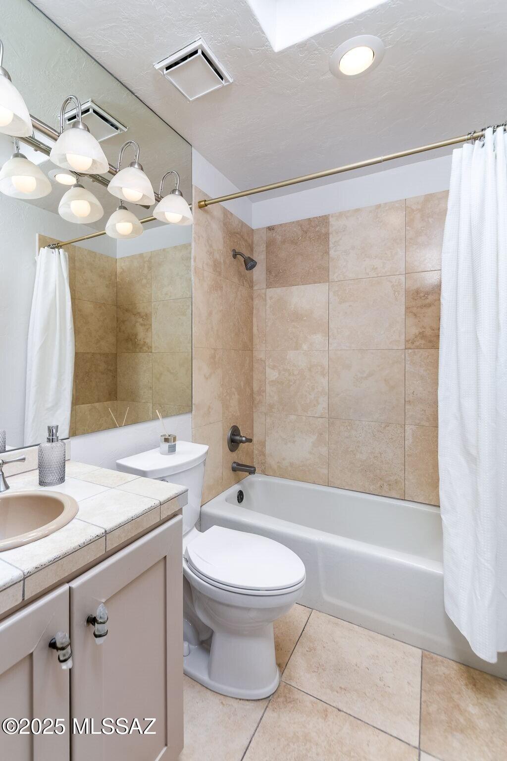 3350 E Cobblestone Place