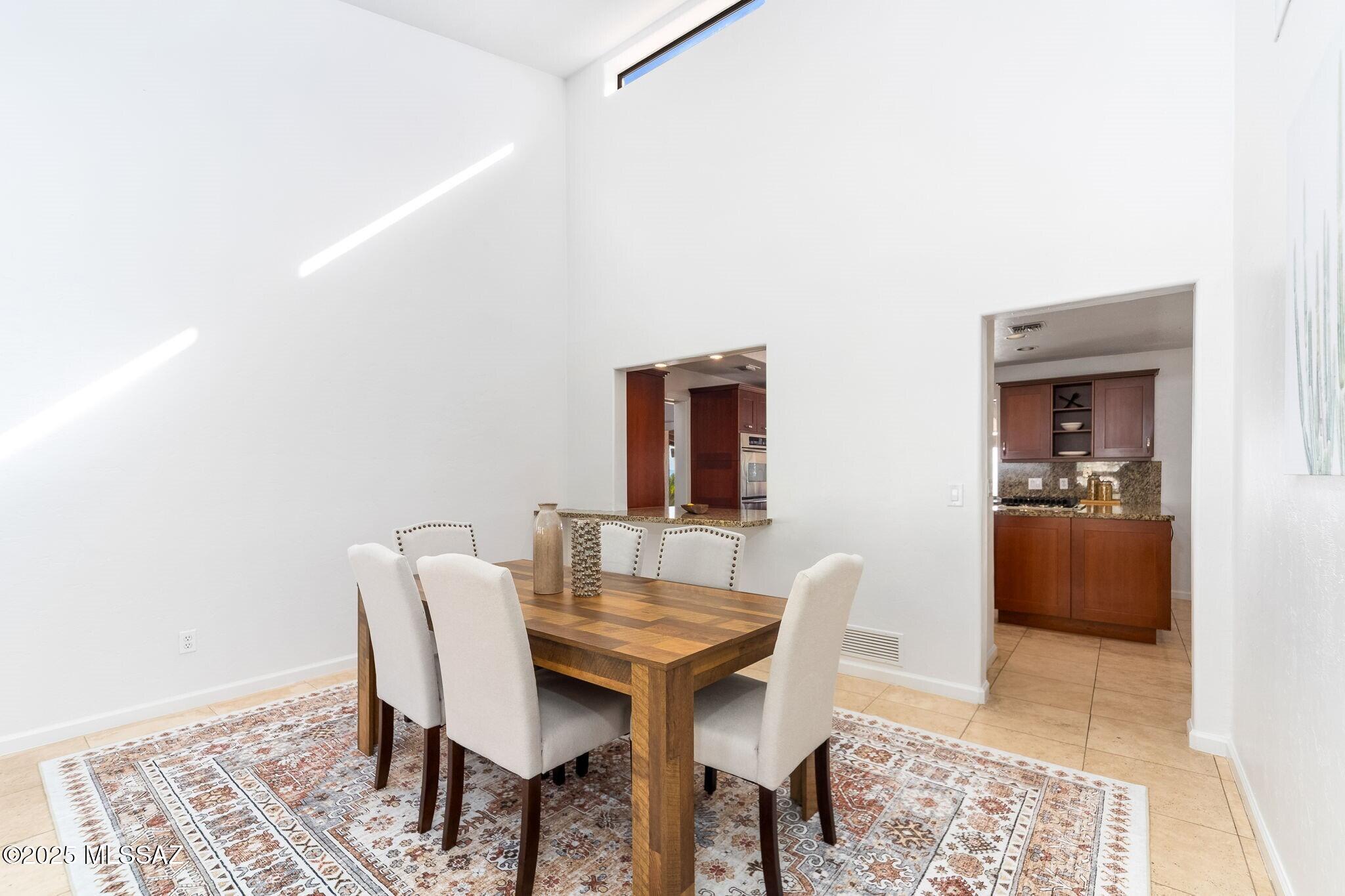 3350 E Cobblestone Place