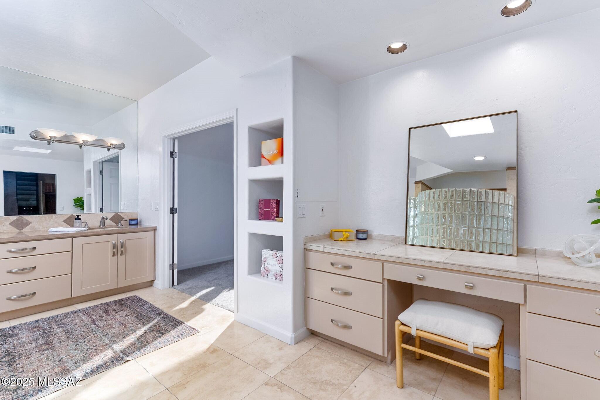 3350 E Cobblestone Place