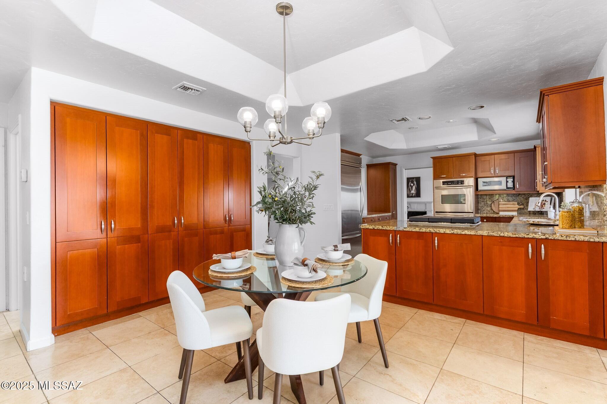 3350 E Cobblestone Place