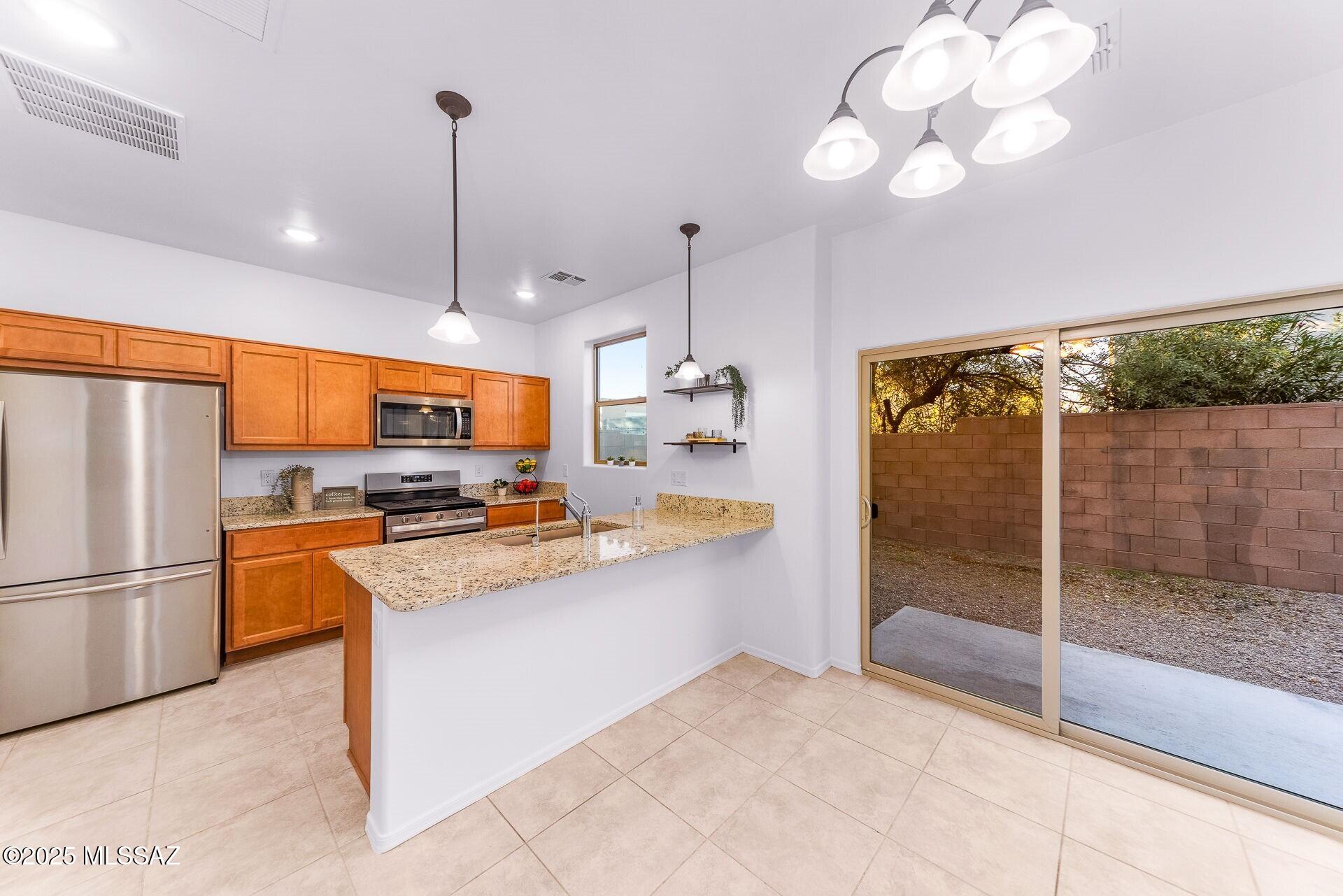 4255 E Columbus Park Place