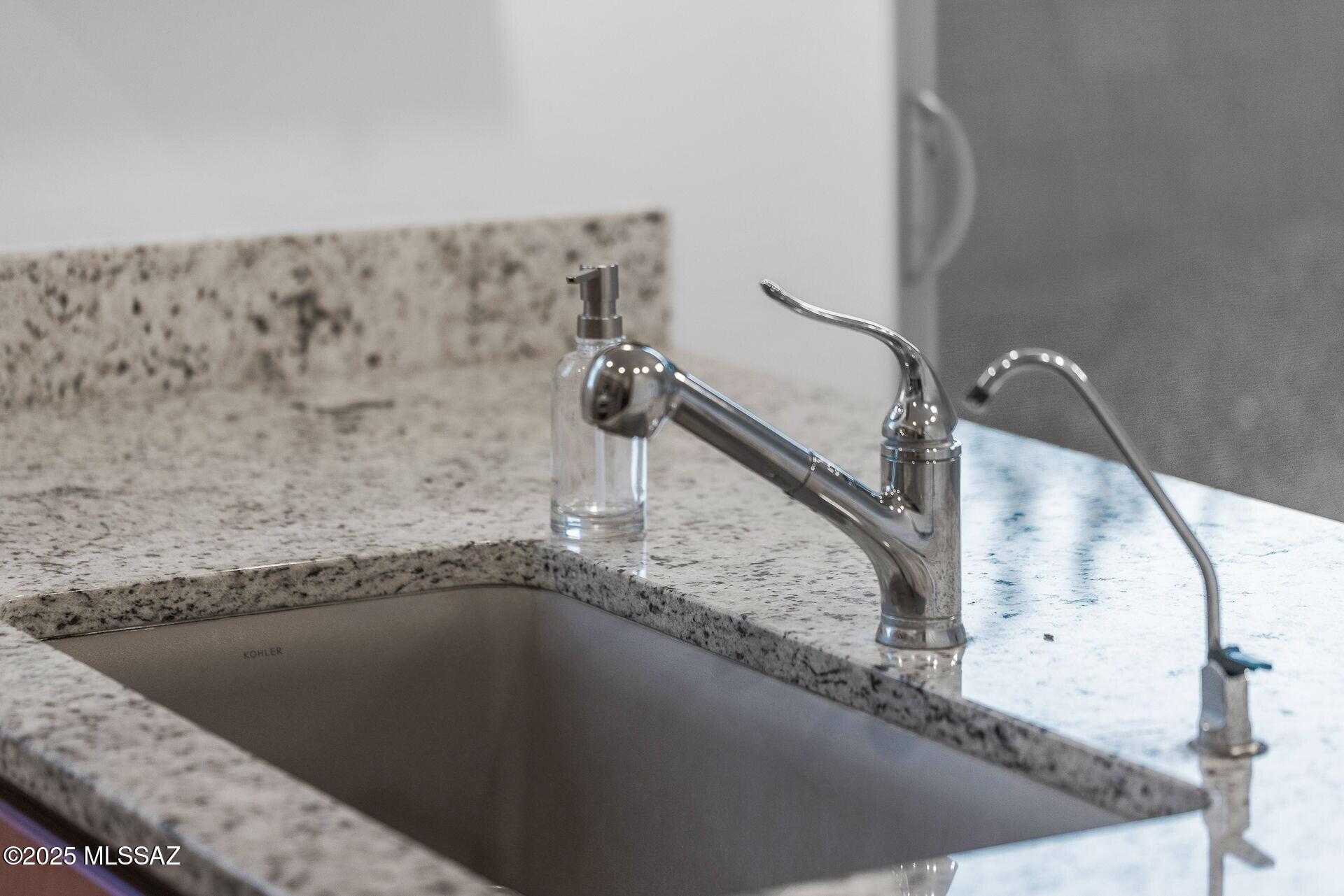 4255 E Columbus Park Place