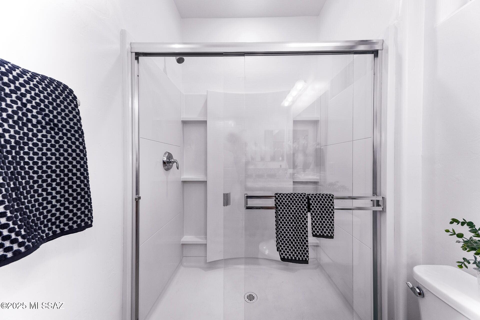 4255 E Columbus Park Place