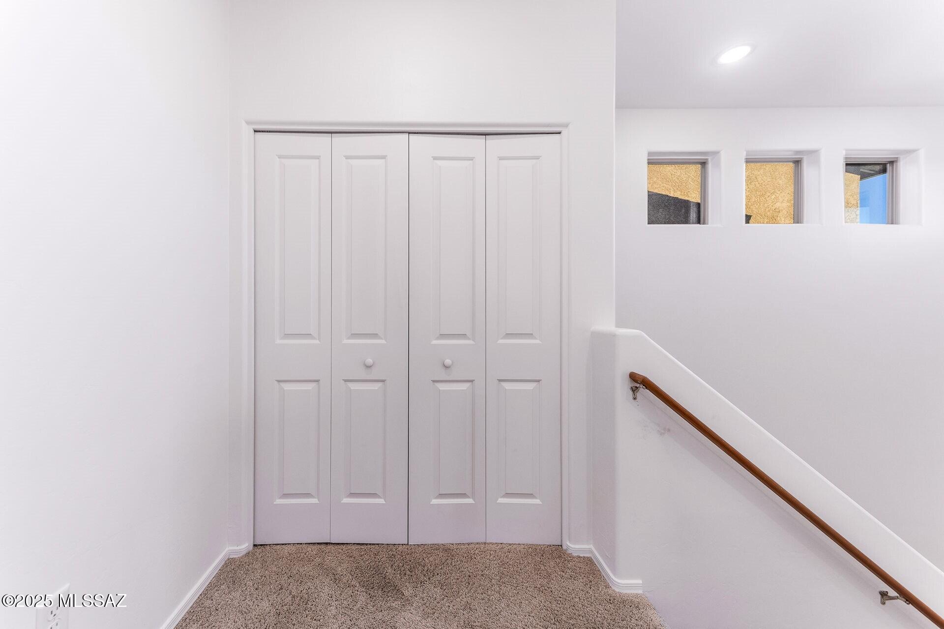 4255 E Columbus Park Place