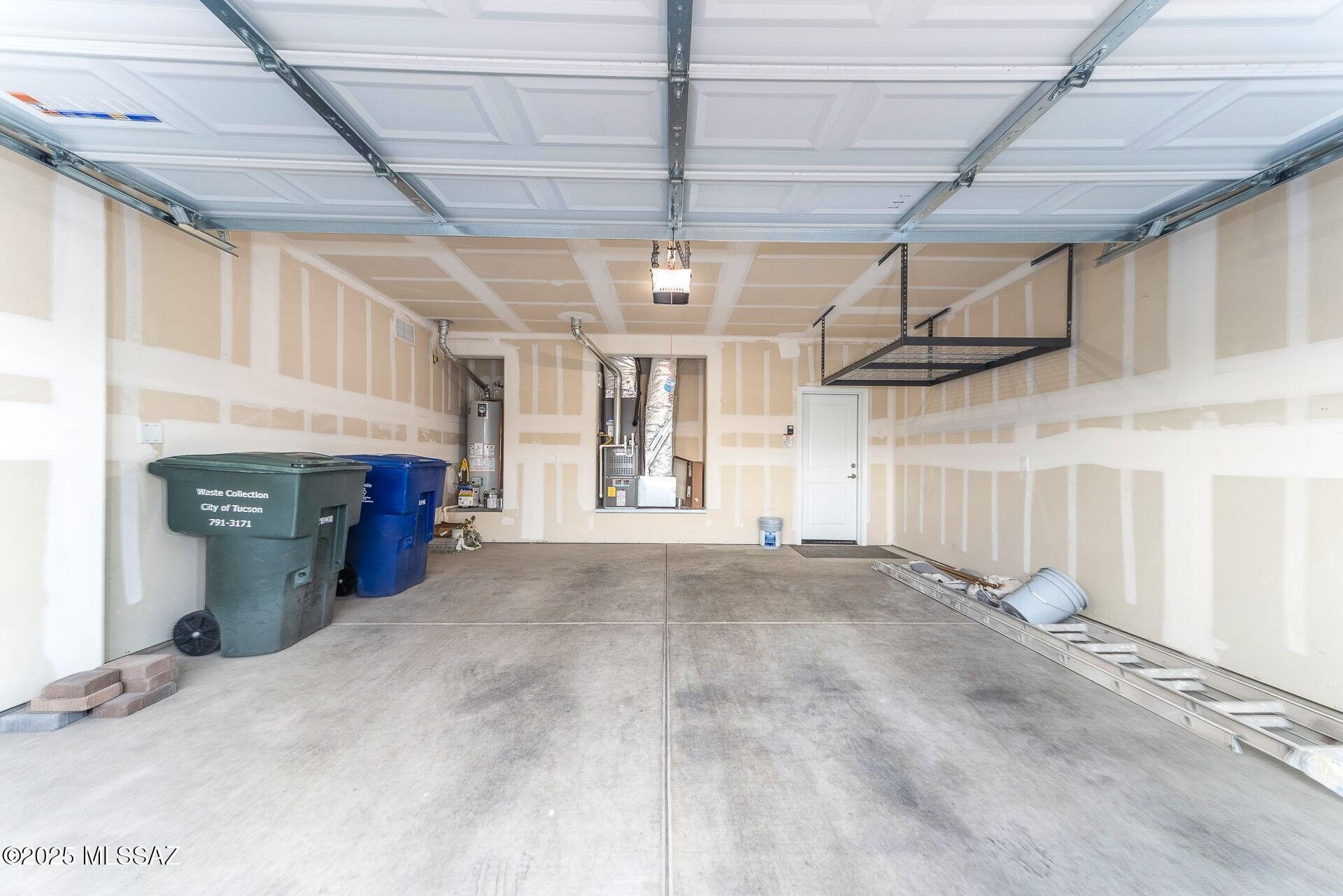 4255 E Columbus Park Place