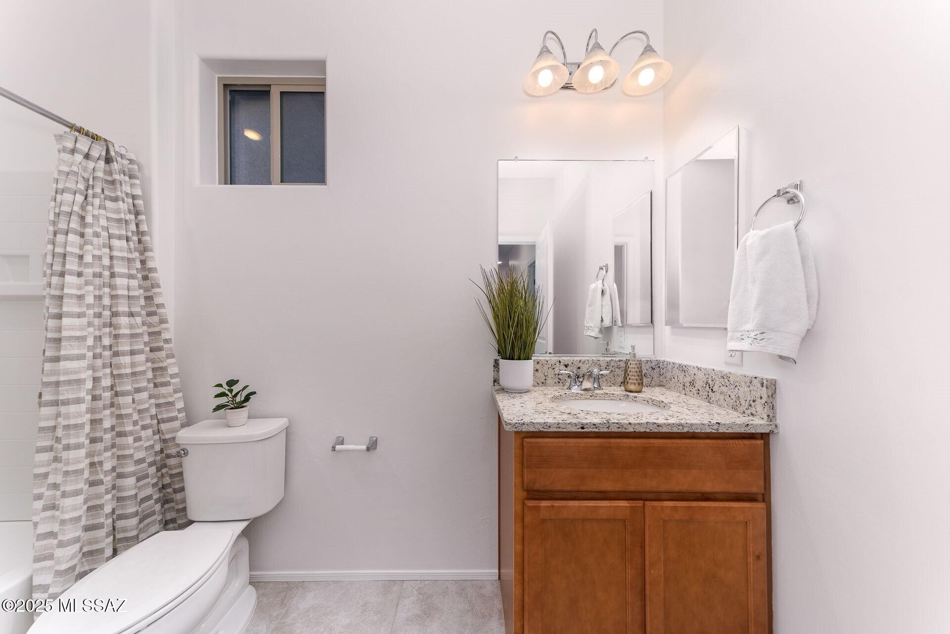 4255 E Columbus Park Place