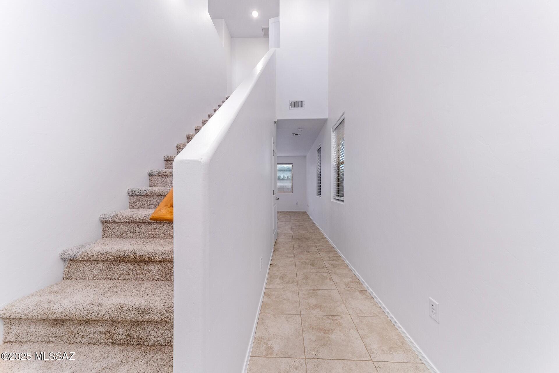 4255 E Columbus Park Place