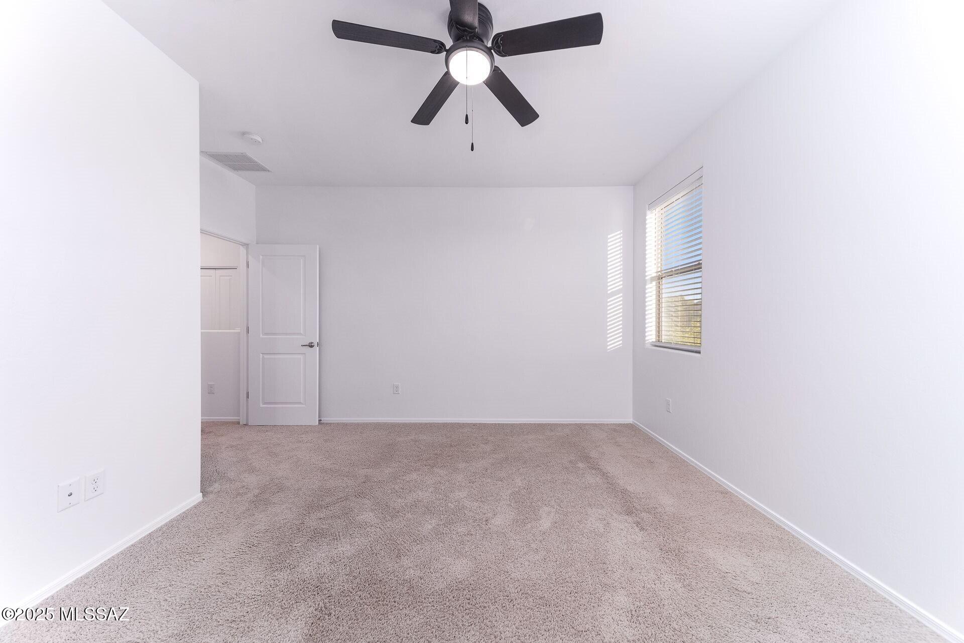 4255 E Columbus Park Place