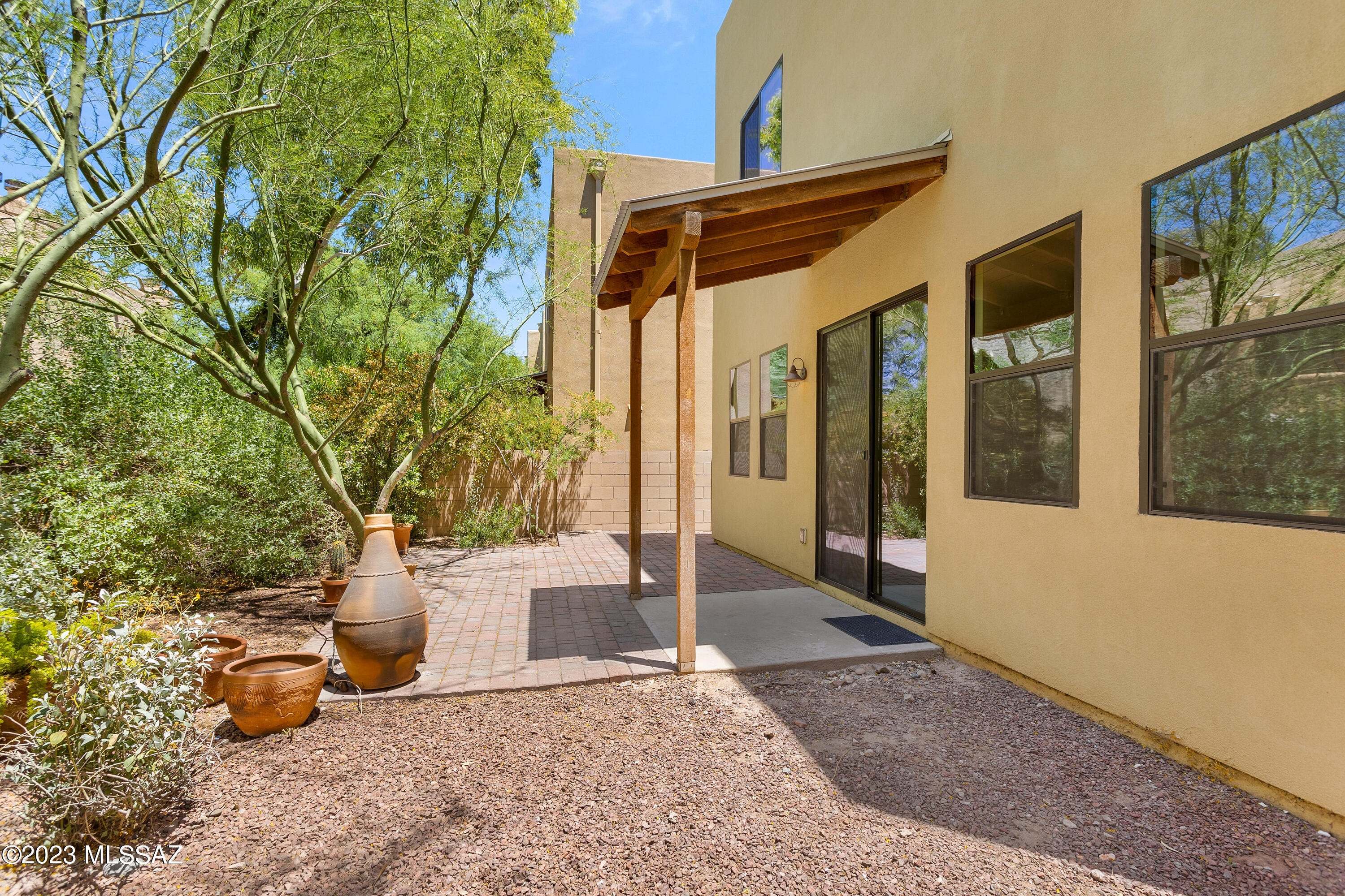 2919 Canyon Bend Street