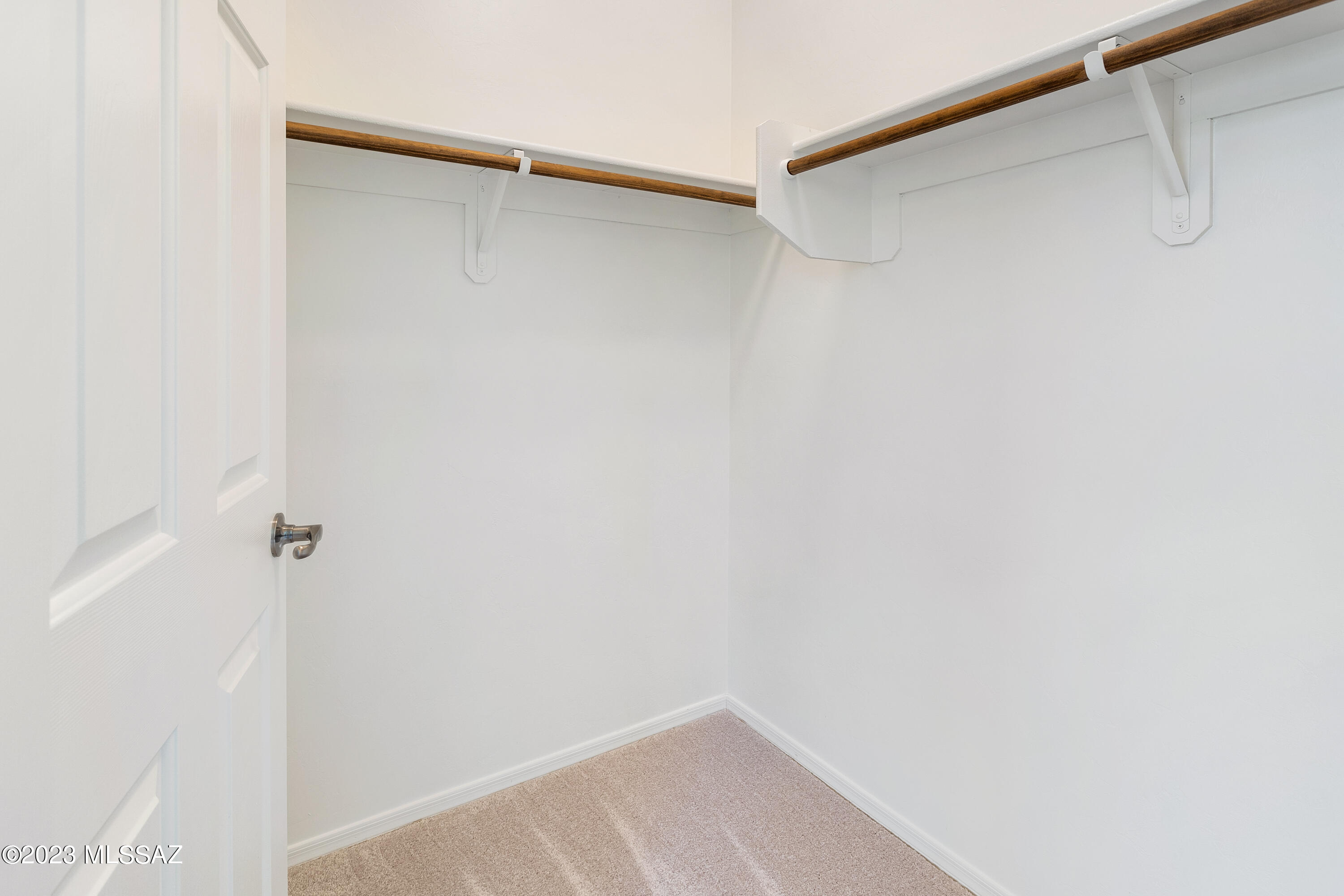 2919 Canyon Bend Street