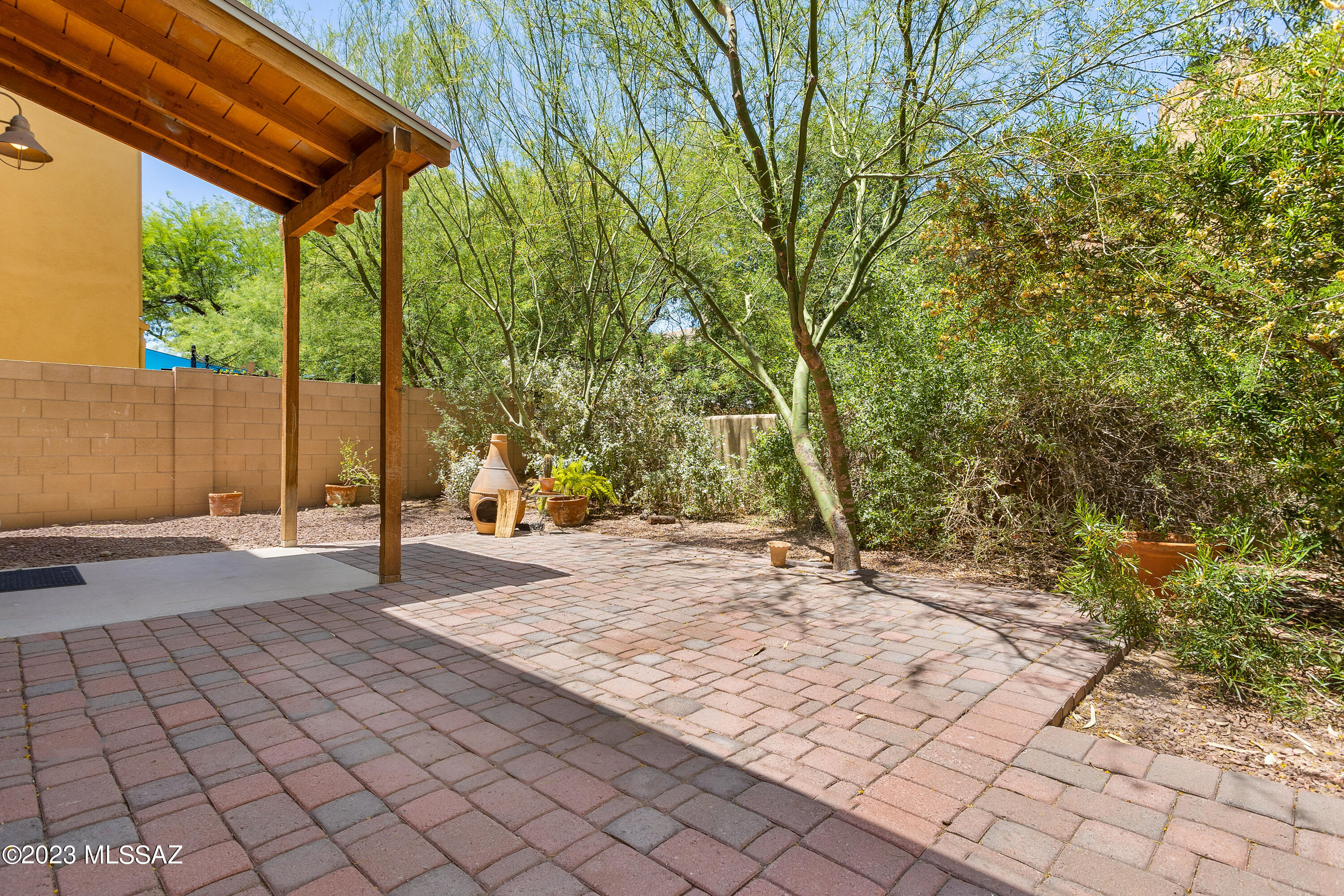 2919 Canyon Bend Street