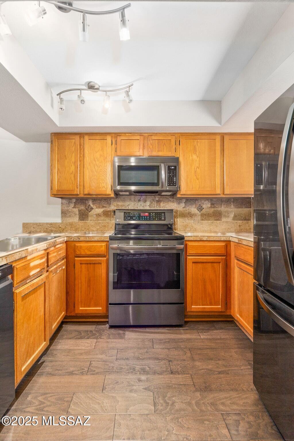 7601 N Calle Sin Envidia 49