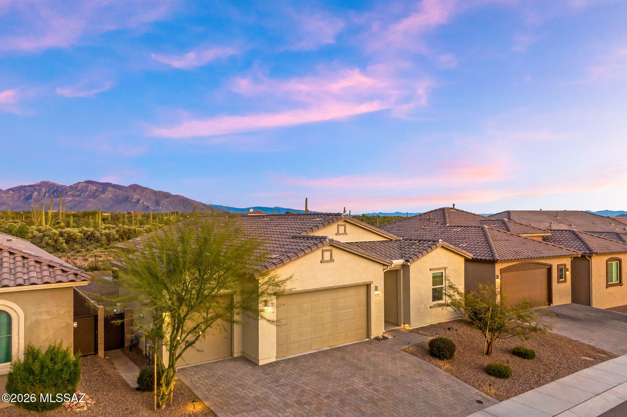 10820 N Iron Peak Drive