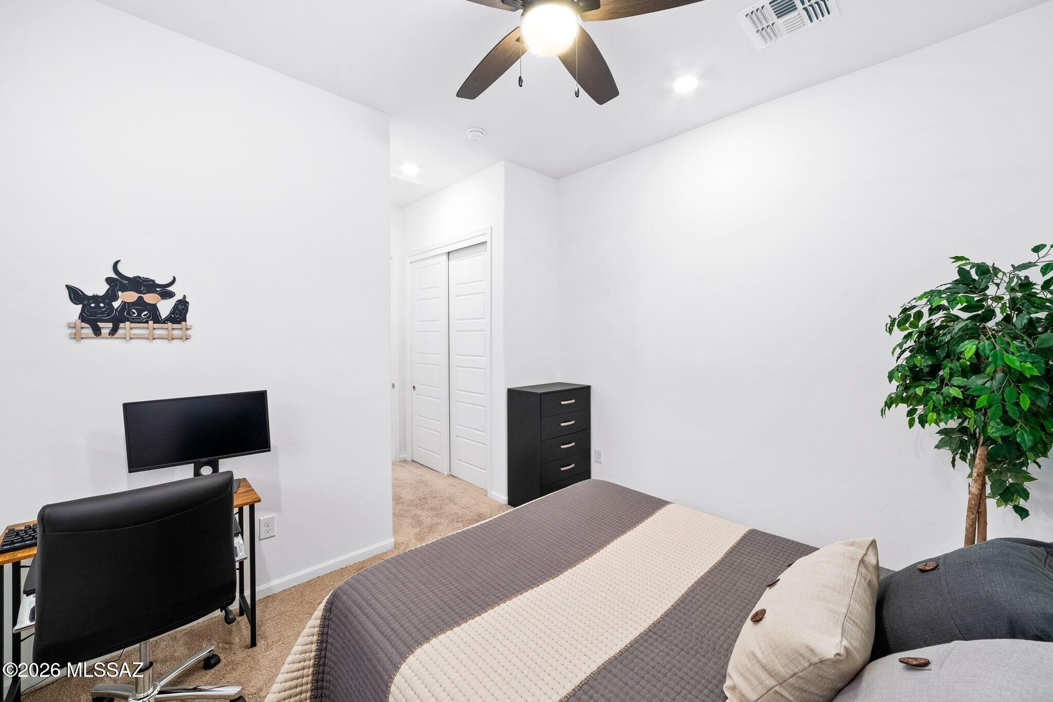 10820 N Iron Peak Drive