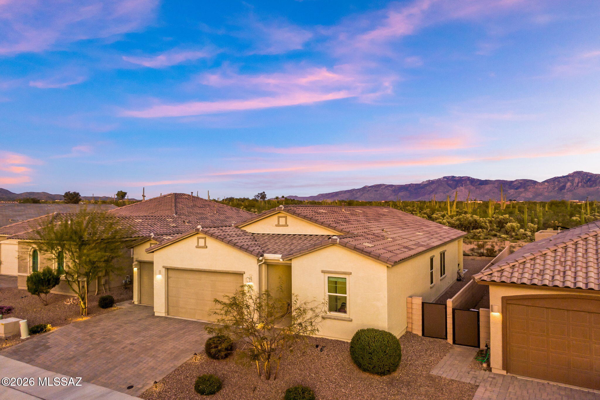 10820 N Iron Peak Drive