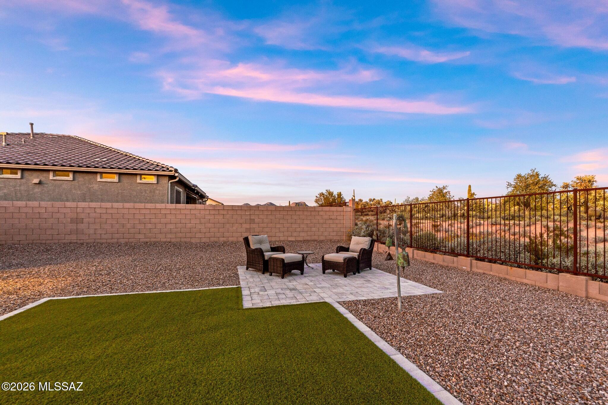 10820 N Iron Peak Drive