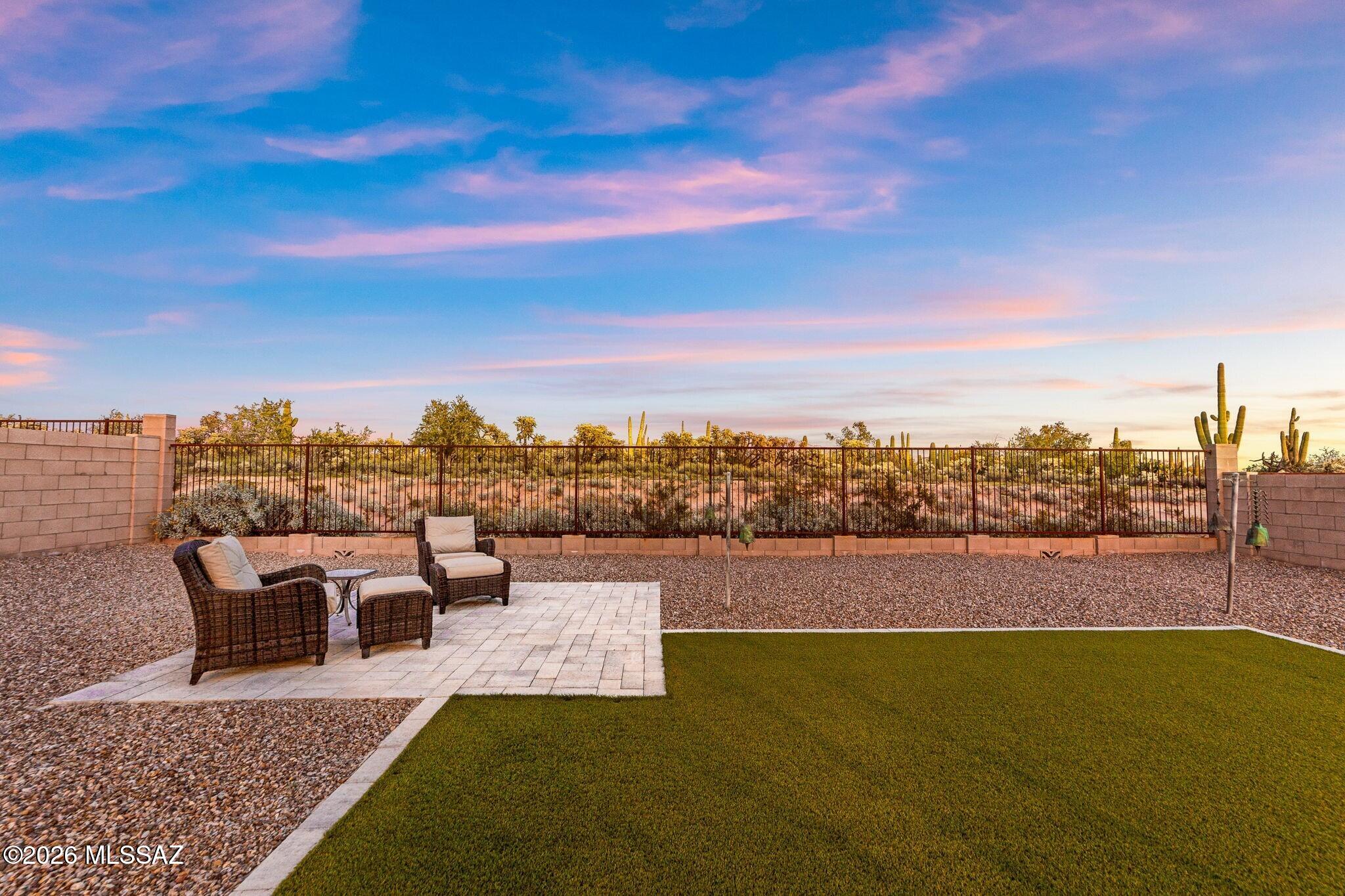 10820 N Iron Peak Drive