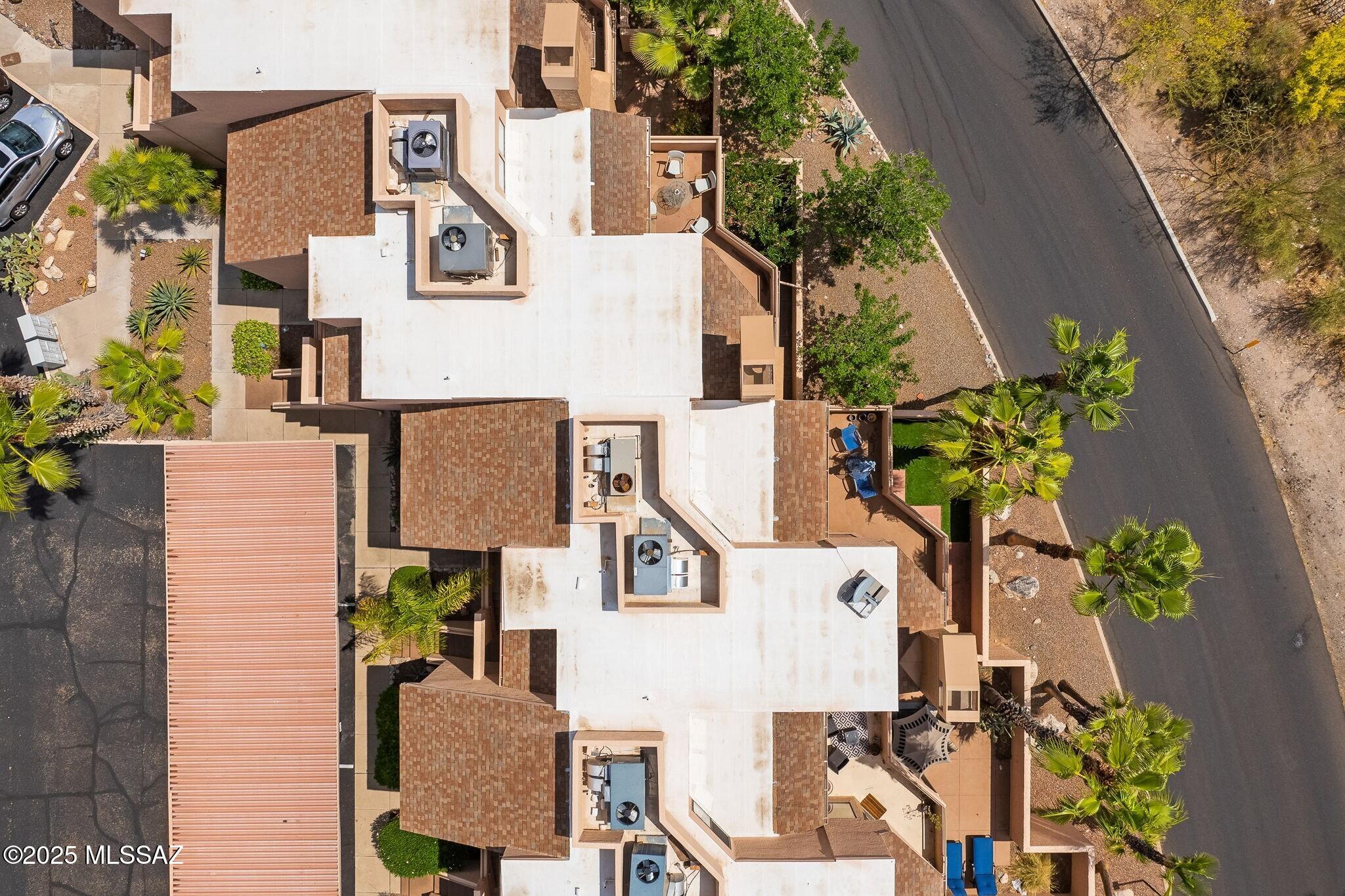 5675 N Camino Esplendora 1103