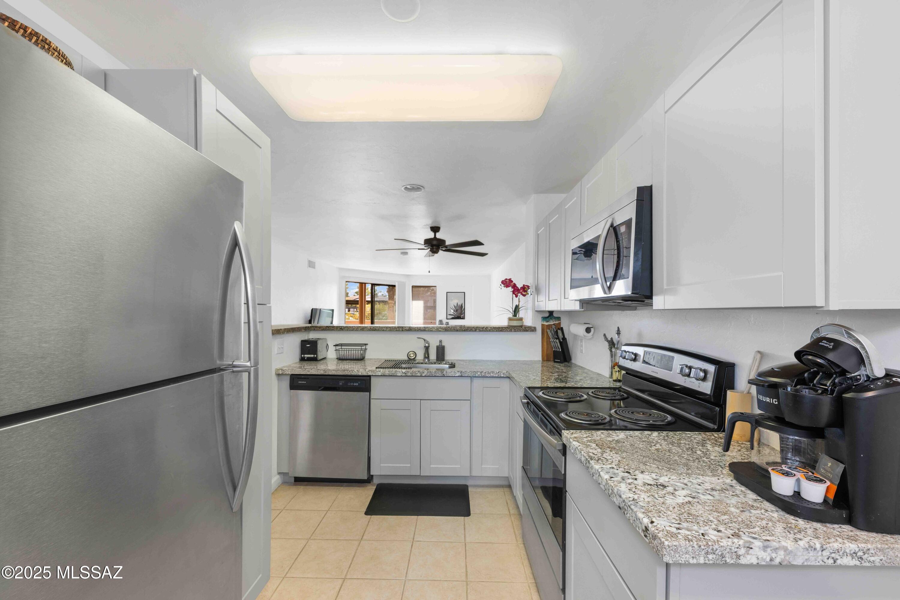 5675 N Camino Esplendora 1103