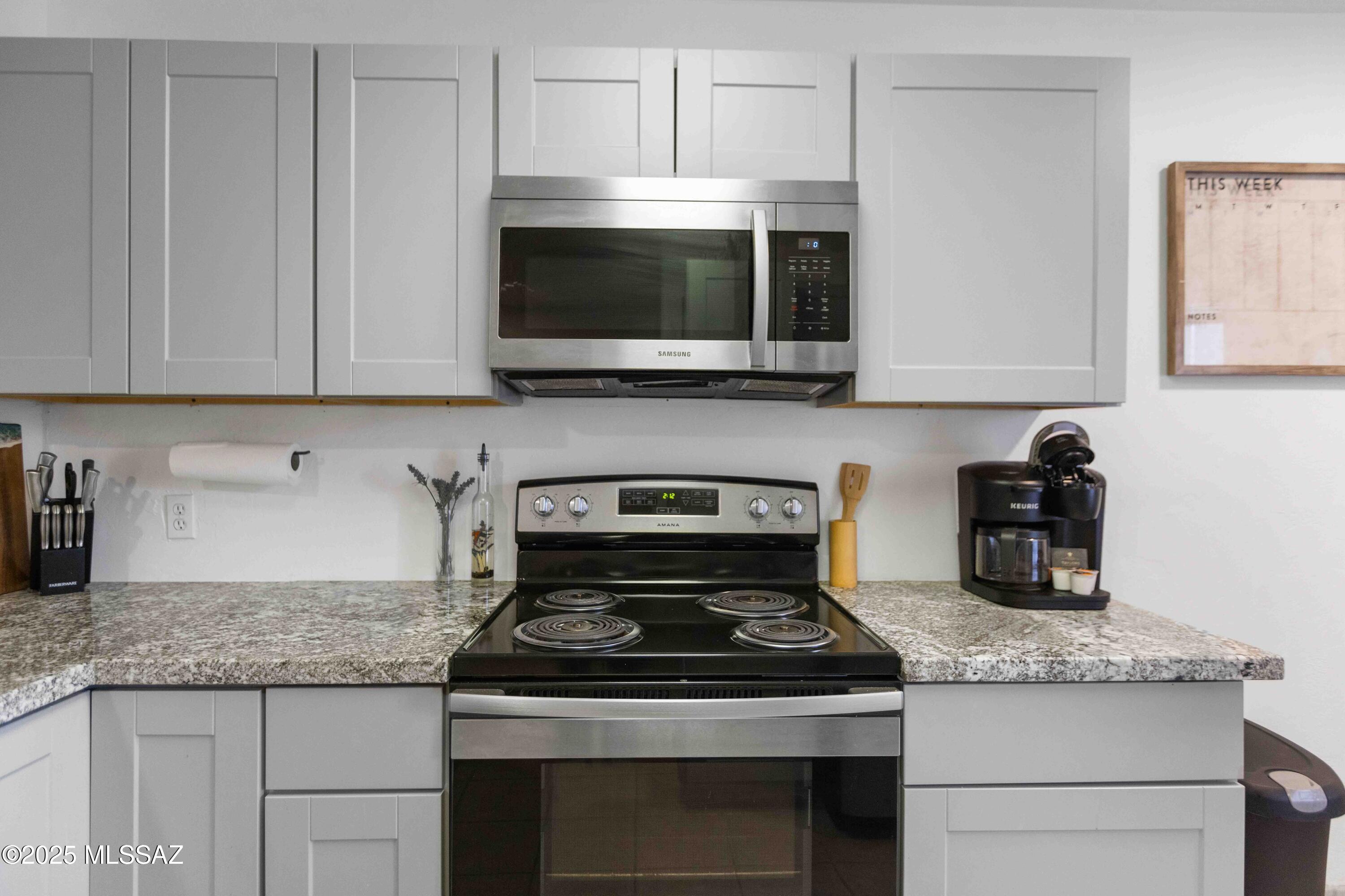 5675 N Camino Esplendora 1103