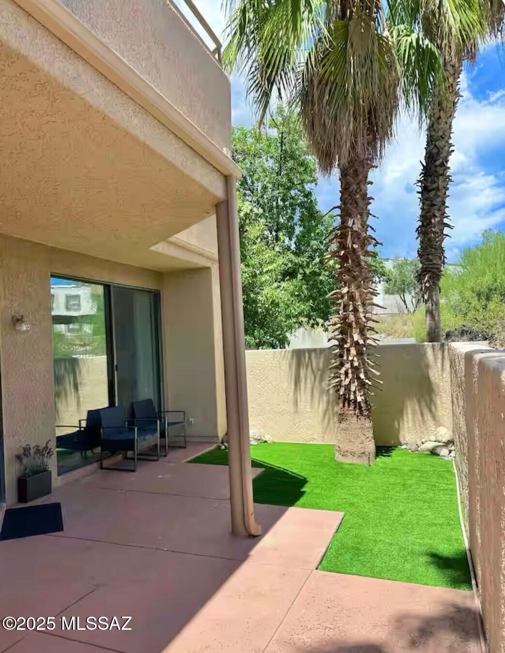 5675 N Camino Esplendora 1103