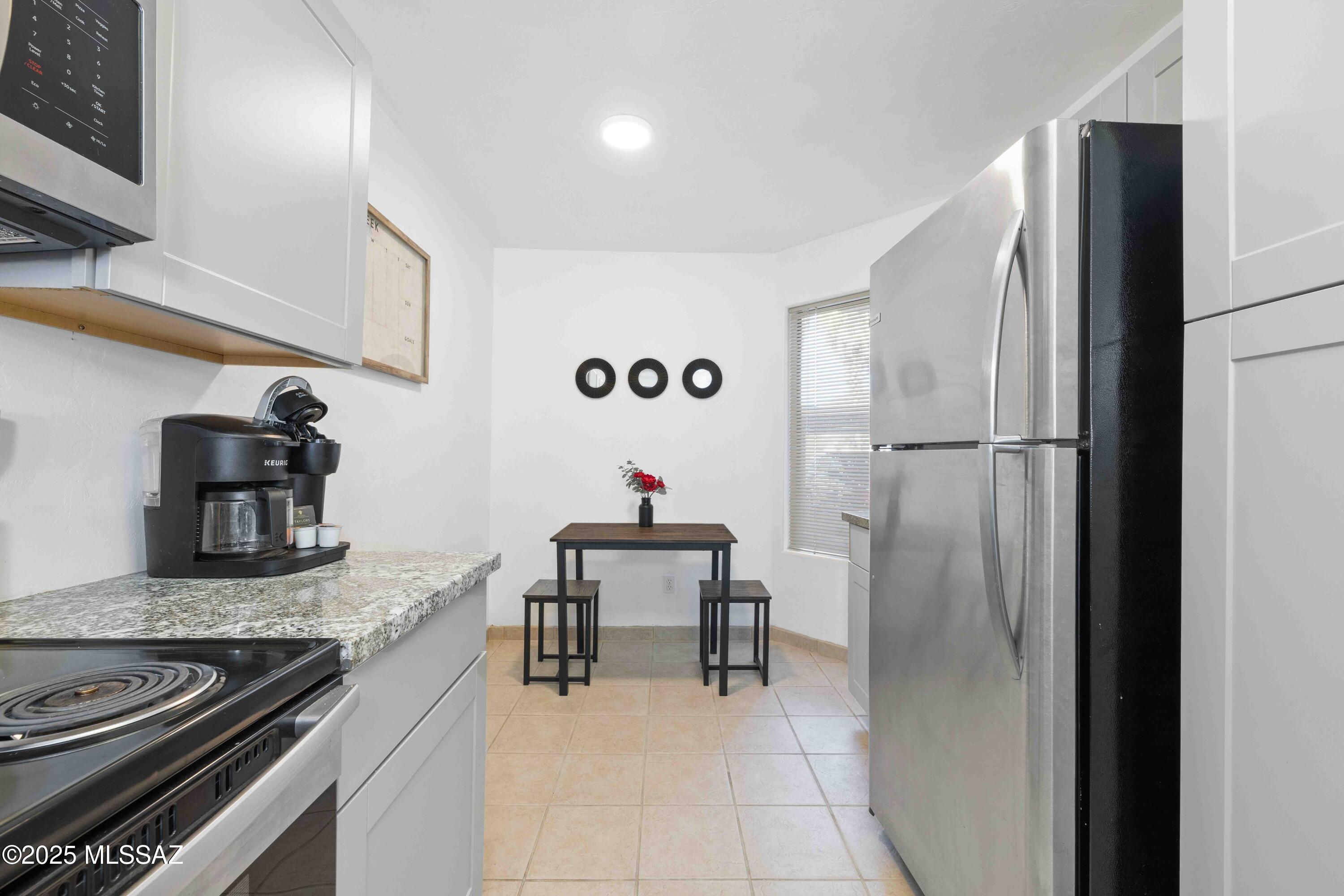 5675 N Camino Esplendora 1103