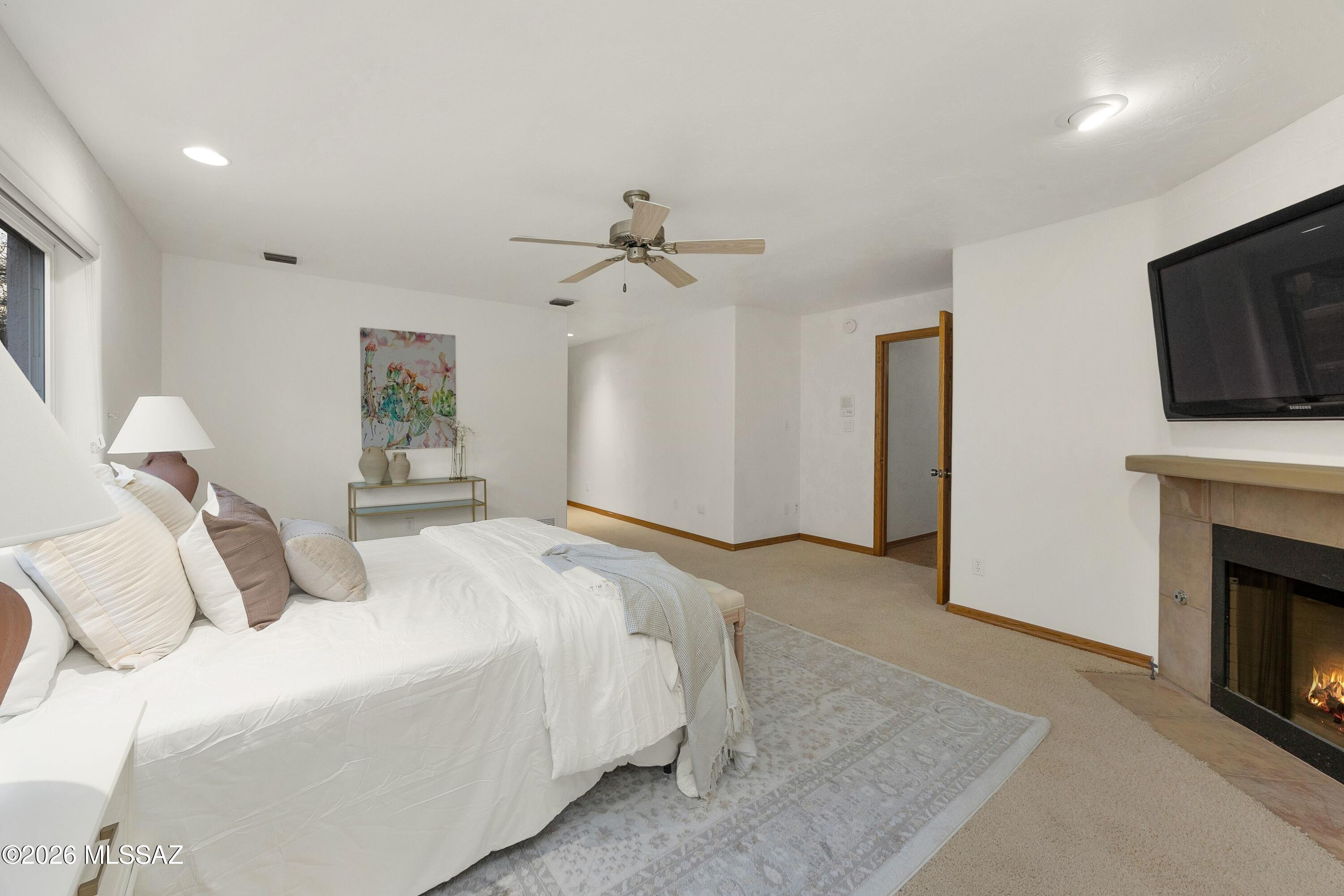 6141 E Calle Alta Vista